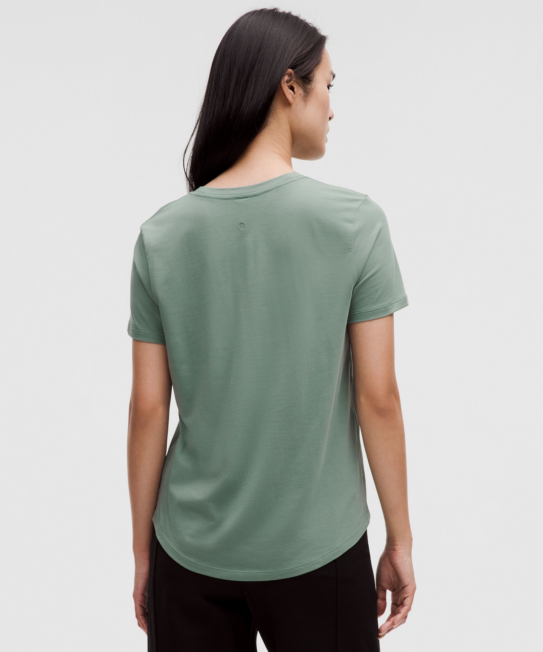 Lululemon sold R.A.D. Short Sleeve rare green v-neck