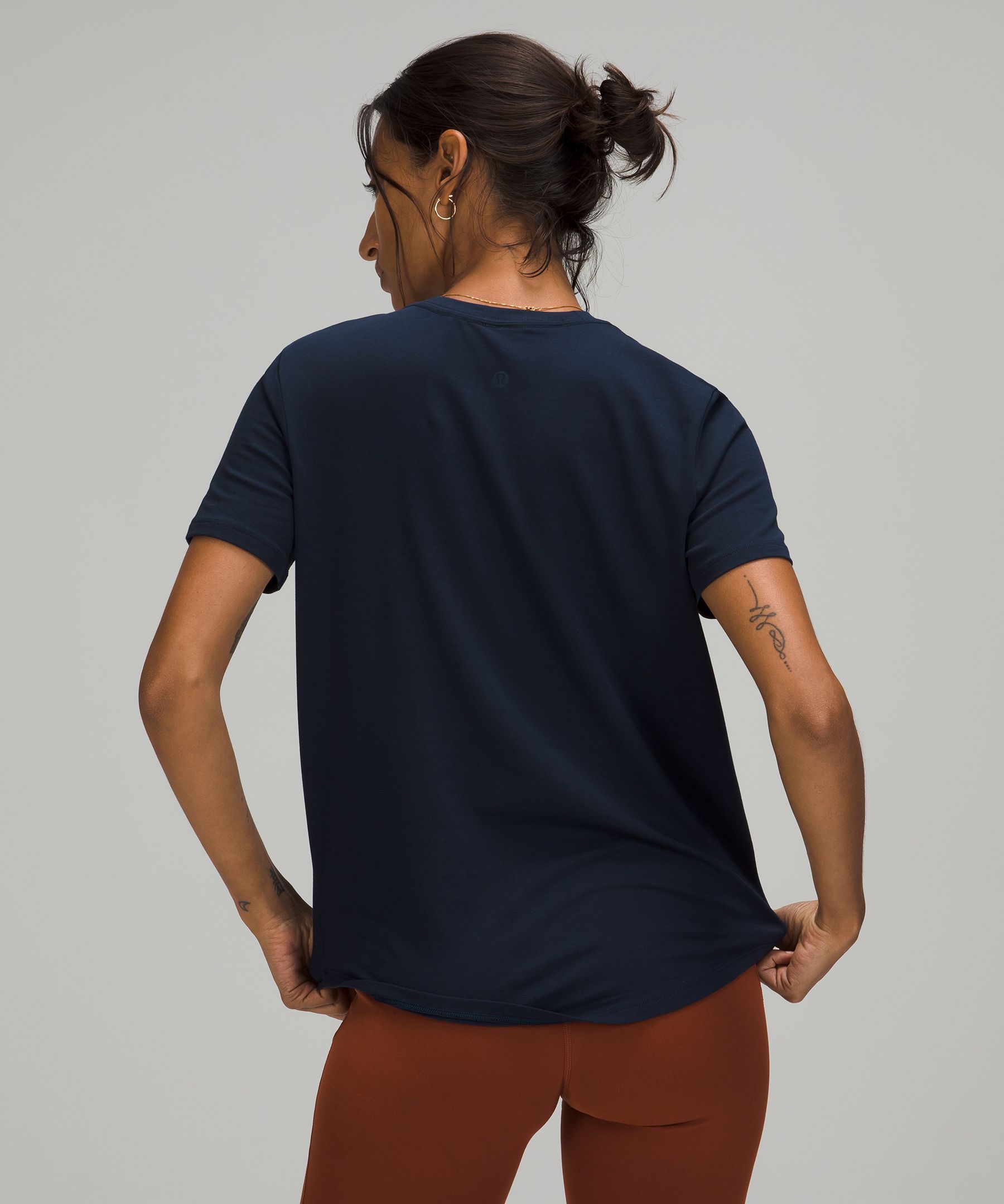Lululemon Love V-neck T-shirt In True Navy