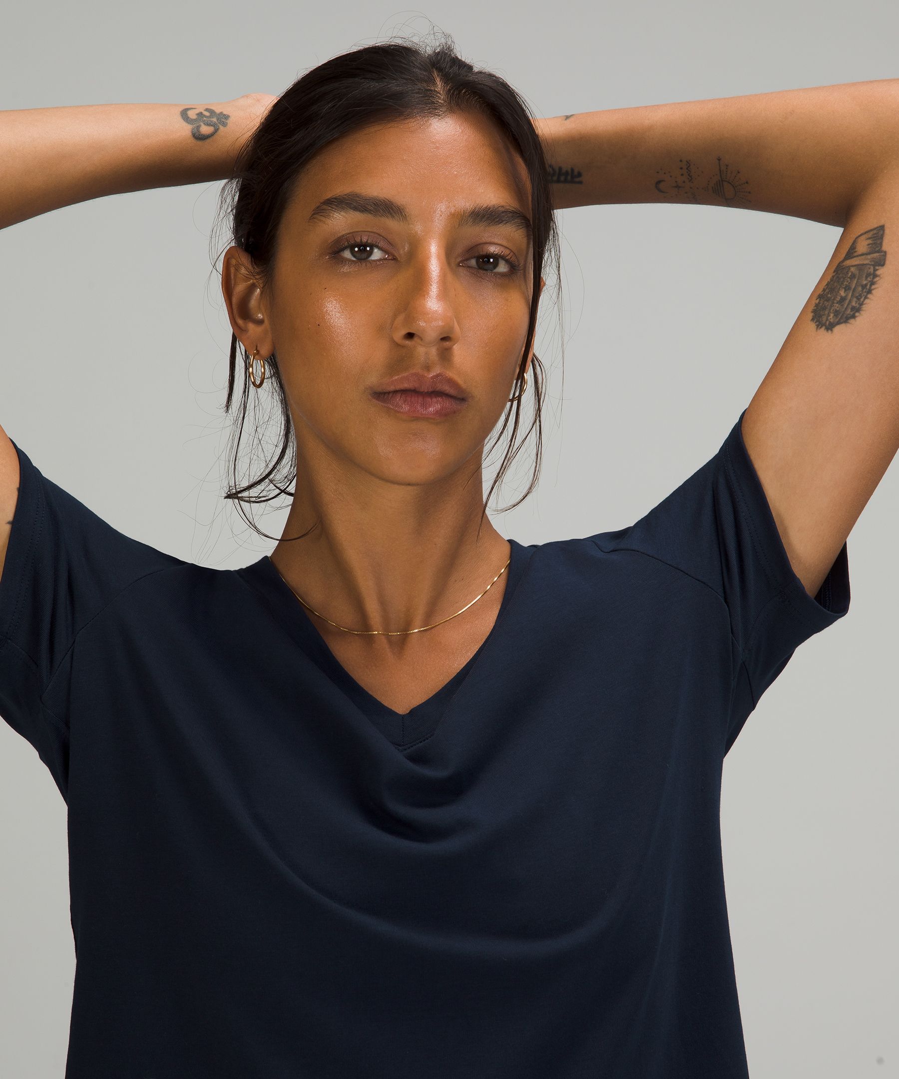 Lululemon Love V-neck T-shirt In True Navy