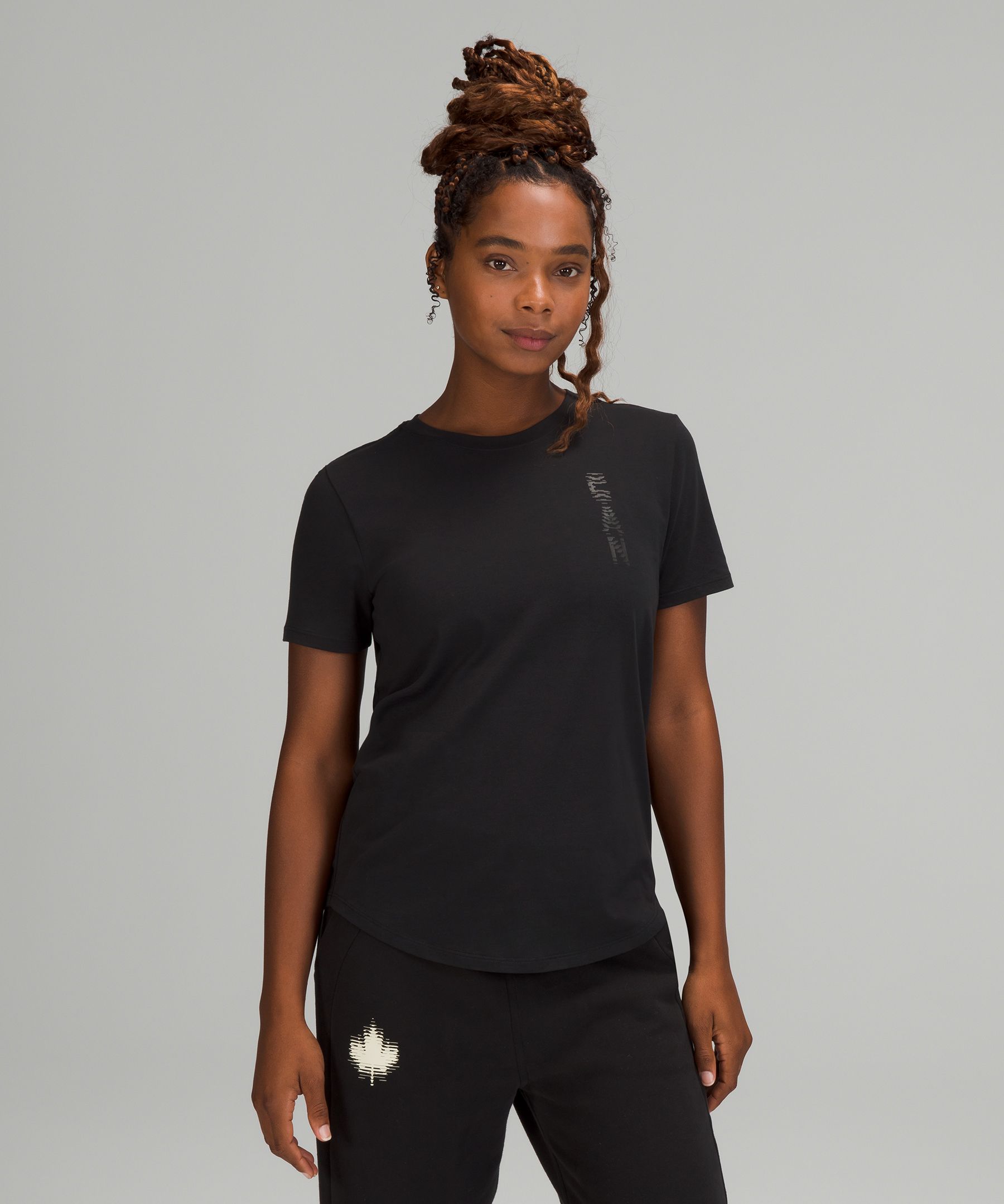 Team Canada☆運動に最適【lululemon】半袖 Tシャツ Team Canada Collection | lululemon Canada