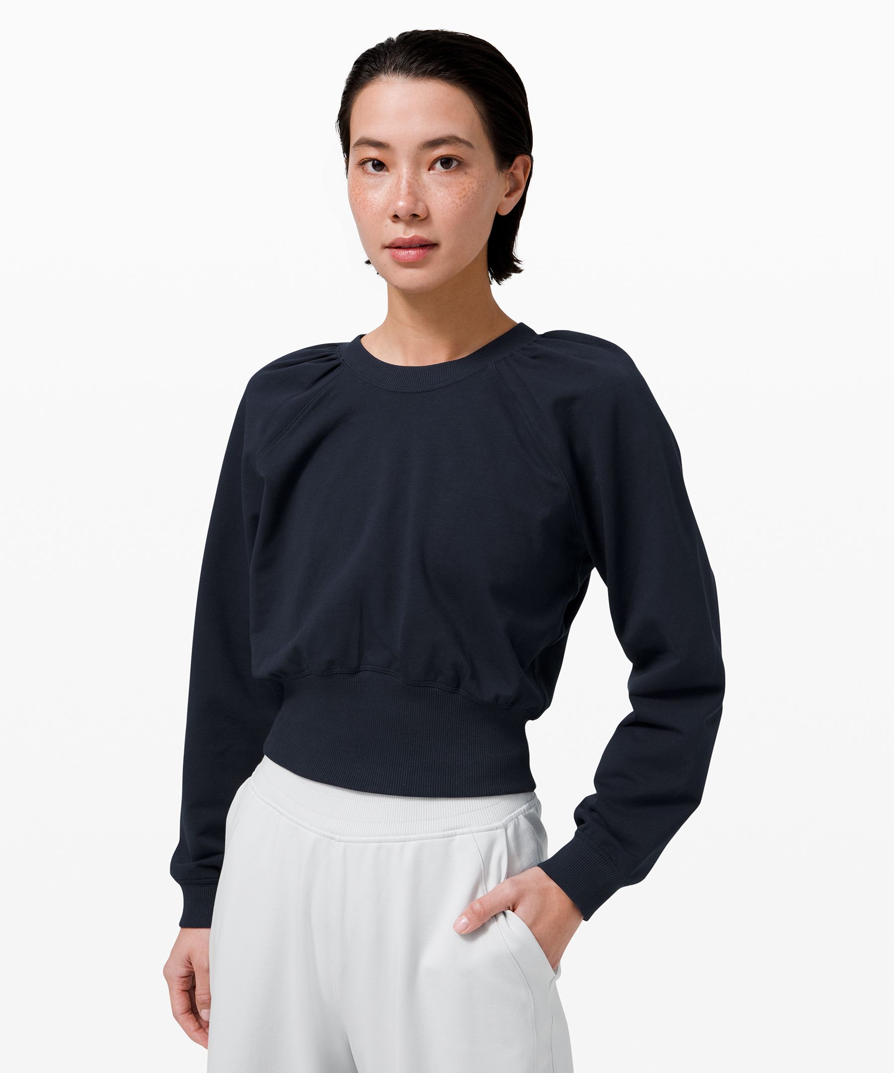 Absolutely loving the LA Puff Sleeve Crop Sweatshirt!! (True Navy, size 6)  Style inspo - 80's mom. : r/lululemon