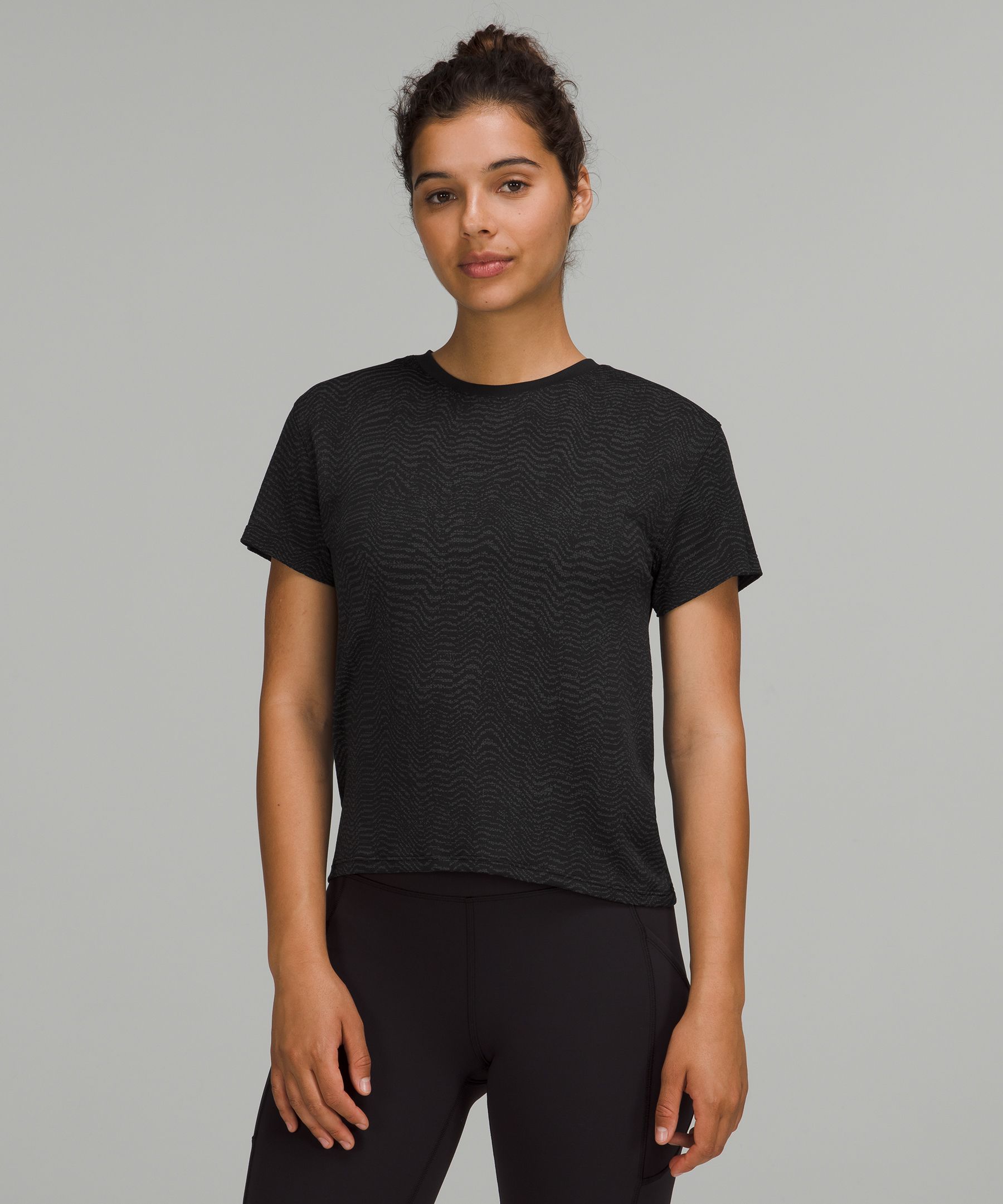 Train-N-Run Short Sleeve Crop Top