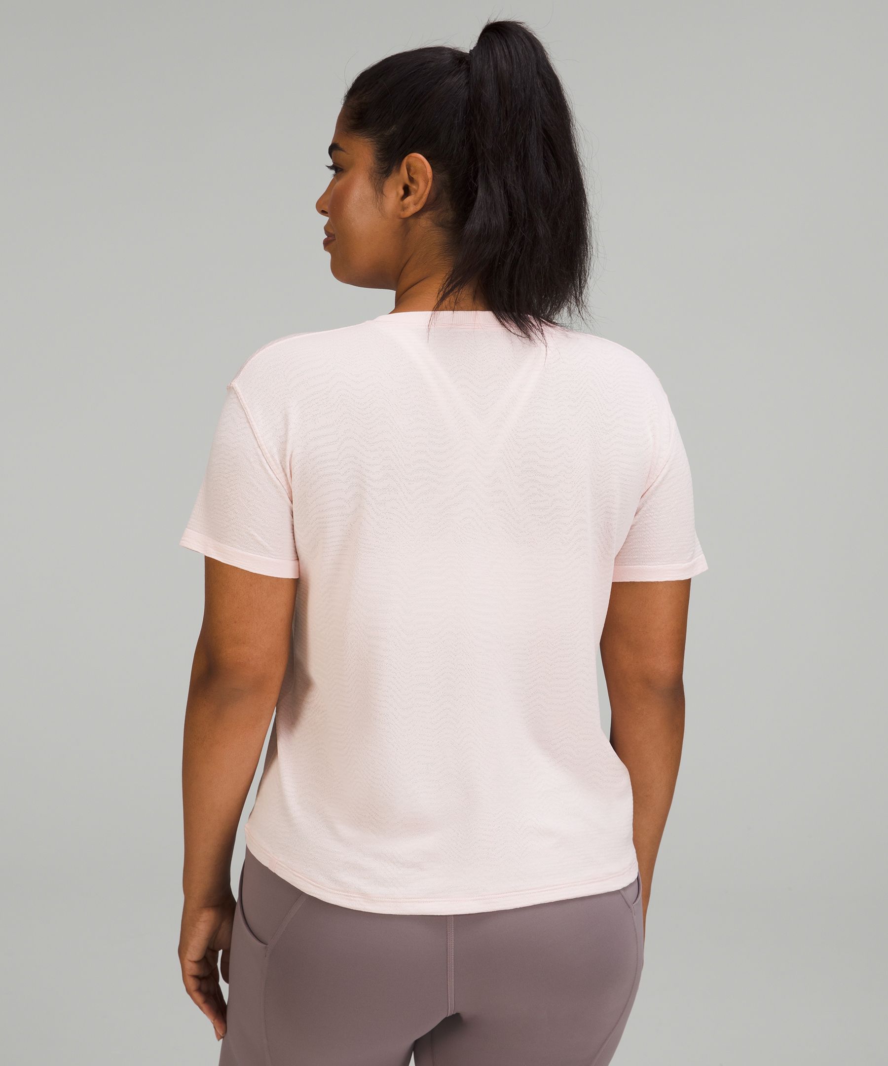ルルレモン　ショートスリーブ　サイズ４ Train to Be Short Sleeve Shirt | ショートスリーブ | Lululemon JP