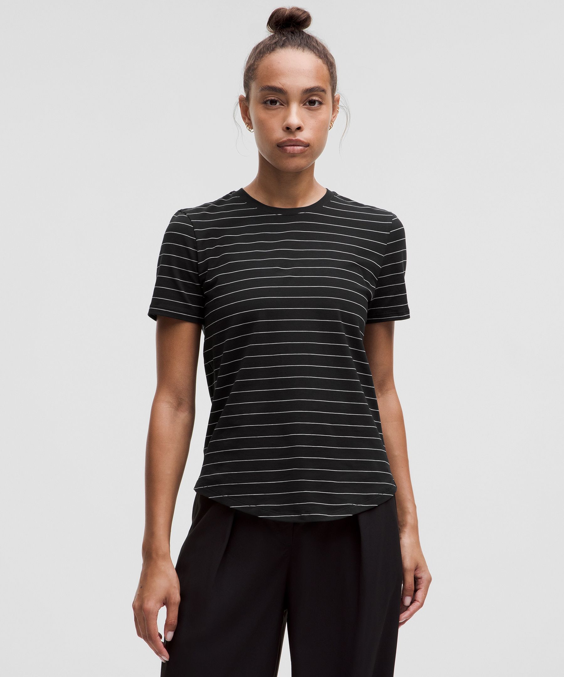 Lululemon athletica Love Tee Crew