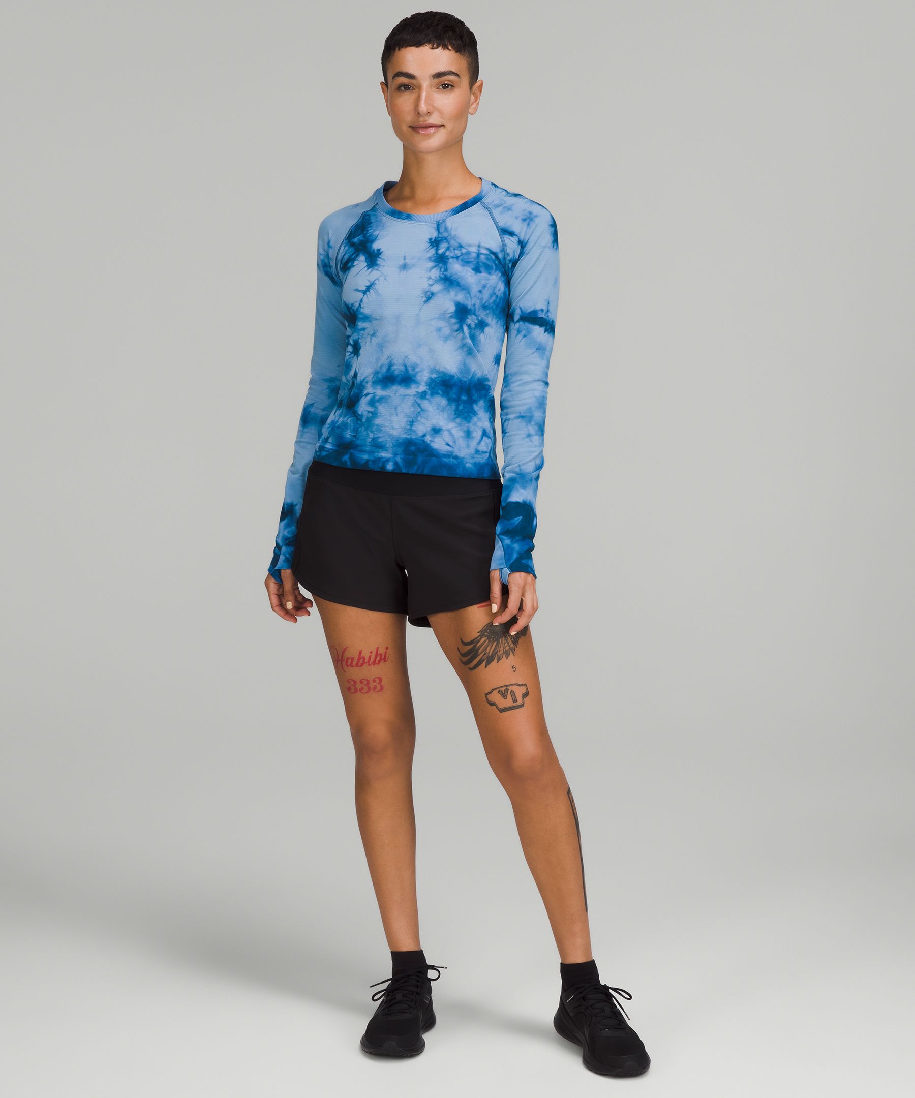 Lululemon Swiftly Tech Long Sleeve Tie dye blue size 6