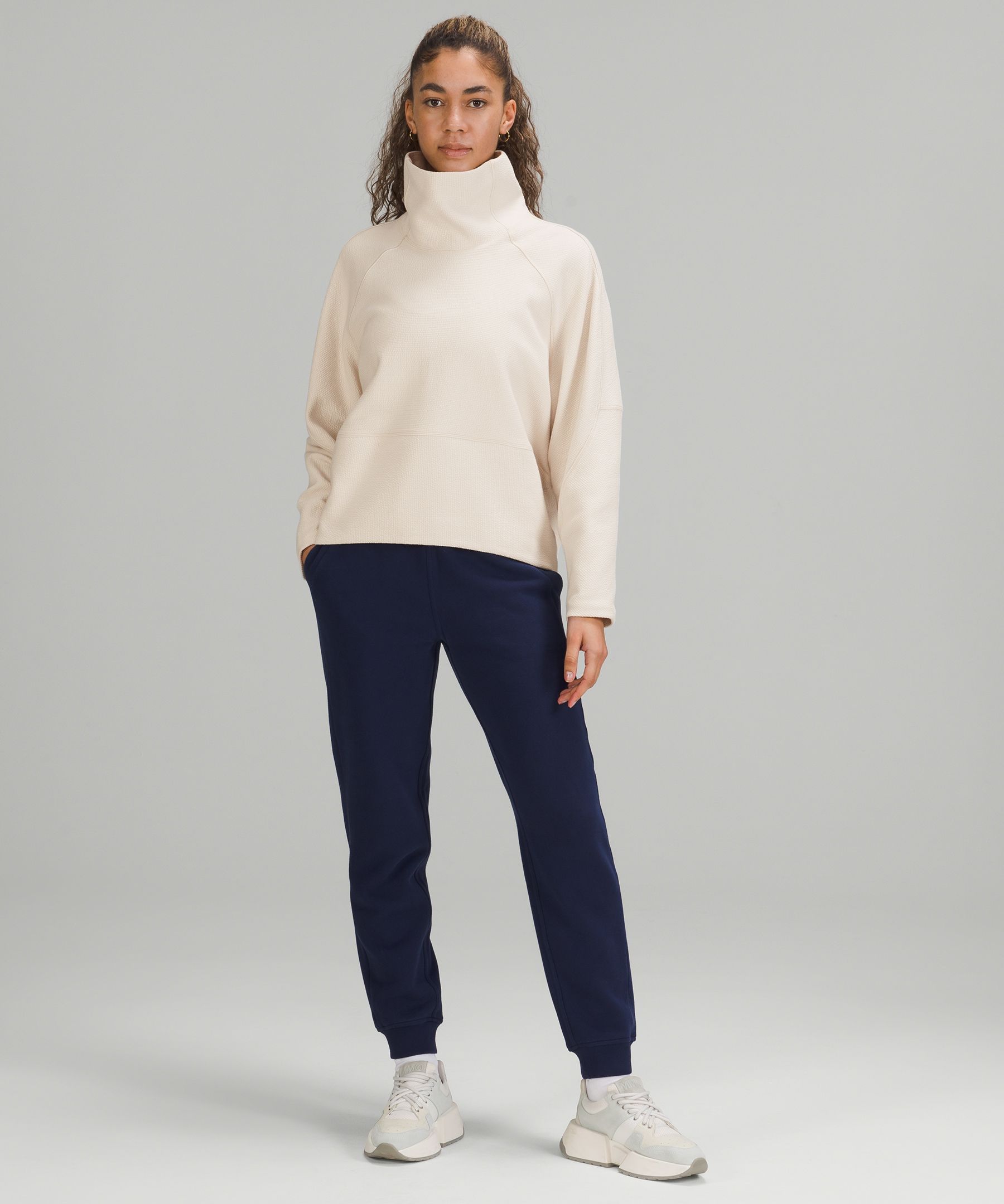 Lululemon funnel store neck sweatshirt