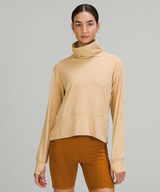 Ready to Rulu Pullover