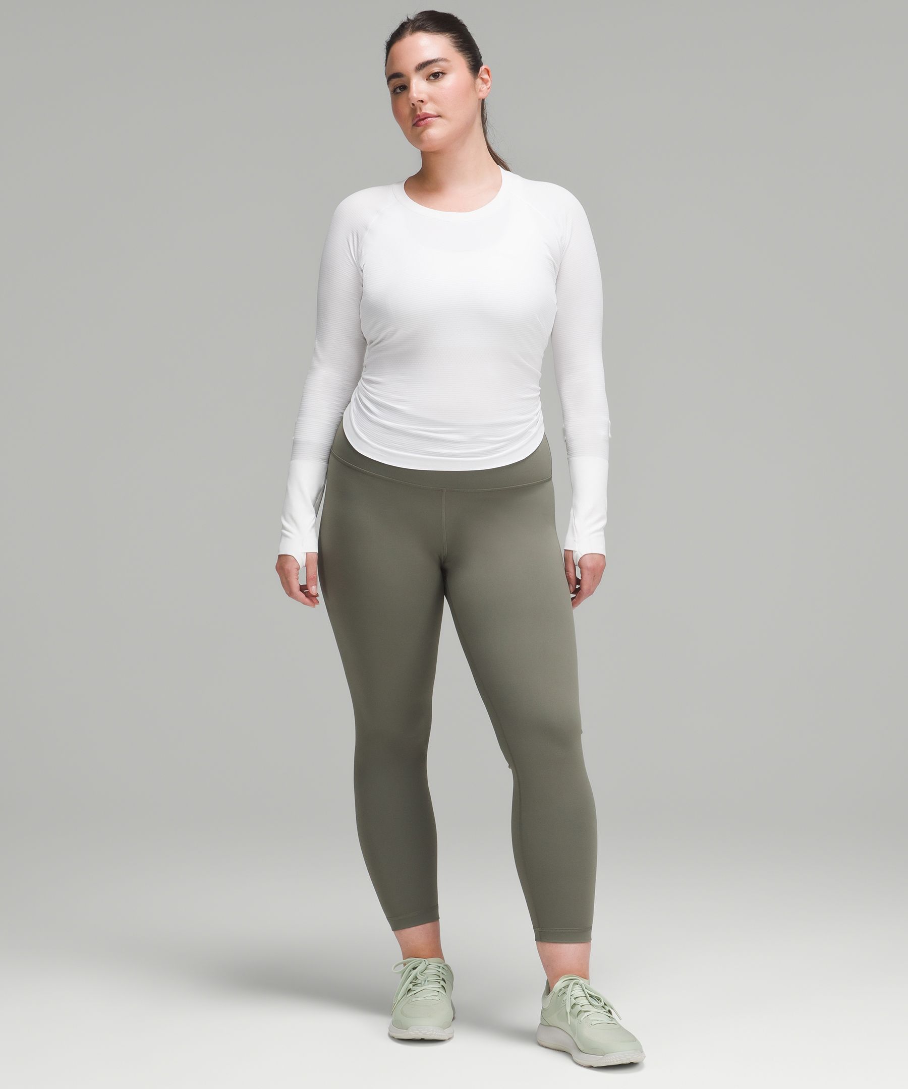 新品　ルルレモン　トップス　Swiftly Tech 2 長袖　白　グレー Swiftly Tech Long-Sleeve Shirt 2.0 *Hip Length | Women's