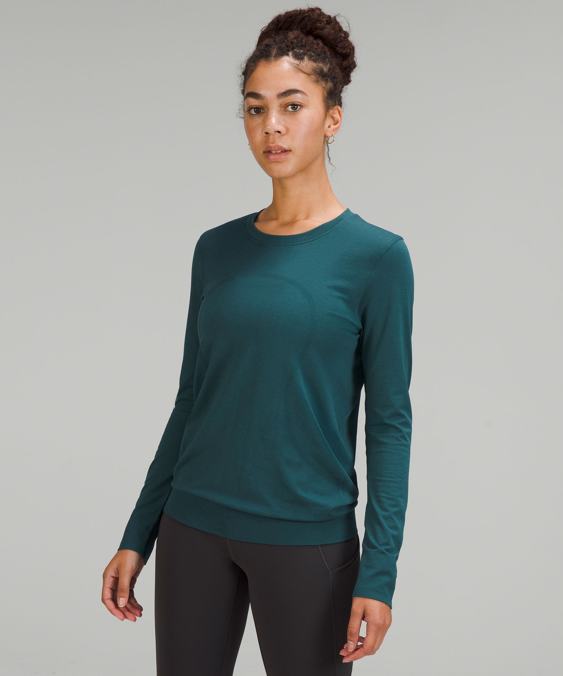 long sleeve lululemon shirt