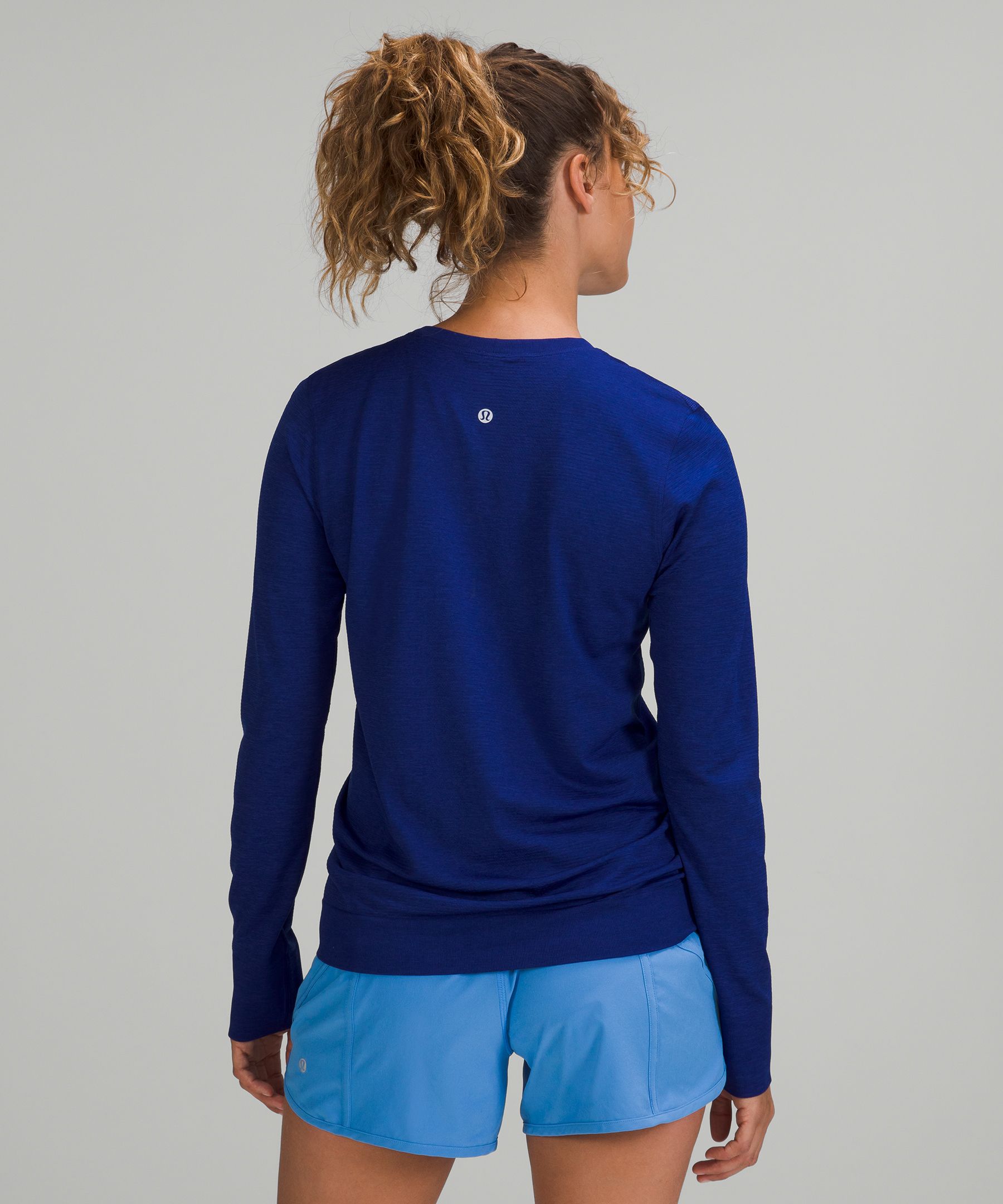  LULULEMON Waterside Relaxed UVP Long Sleeve Sz XS (Denim Wash  Print Blue Hail Multi) : Sports & Outdoors