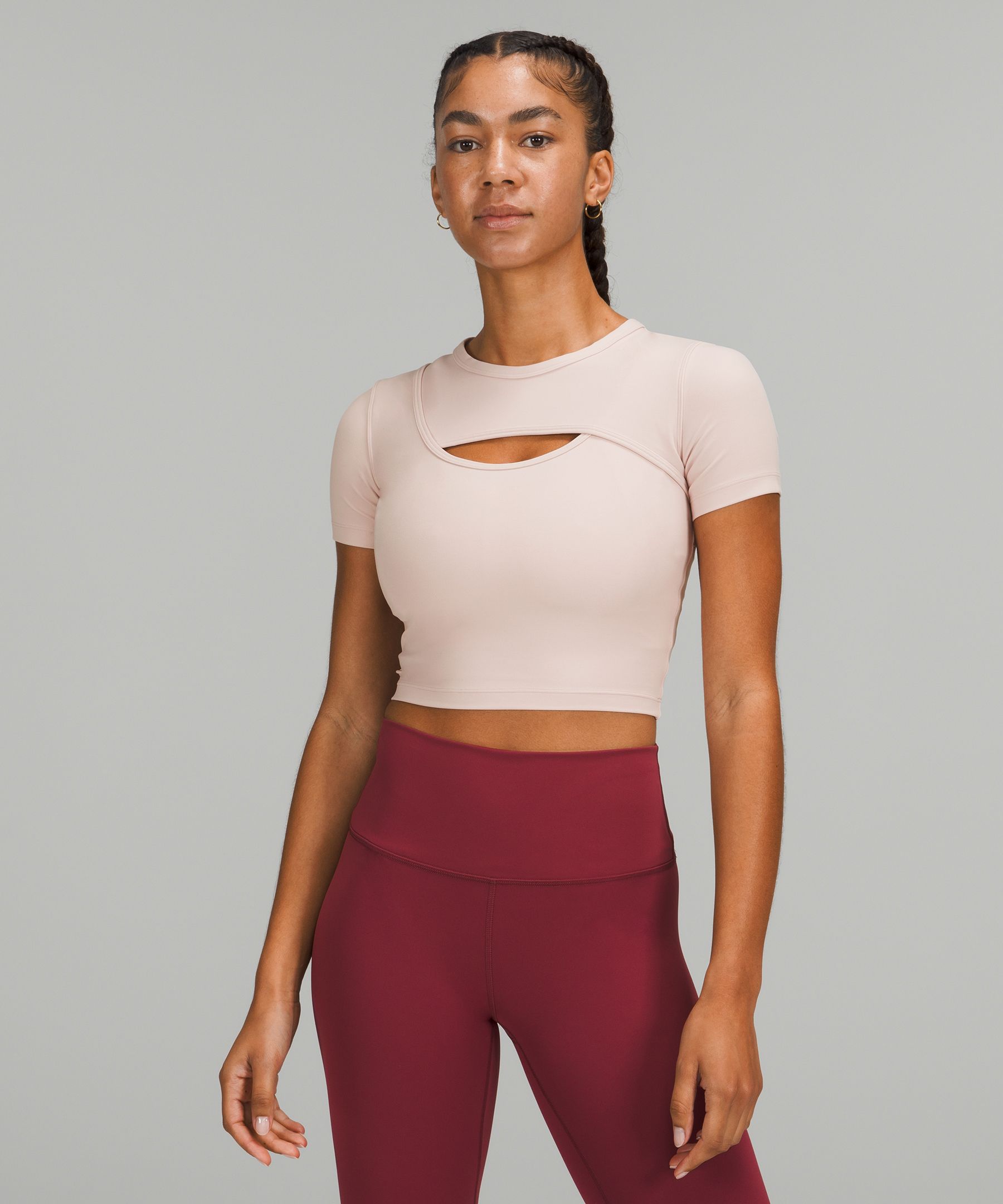 Requesting try on pics if anyone has the Softstreme Gathered T-shirt!! Or  reviews regarding fit : r/lululemon