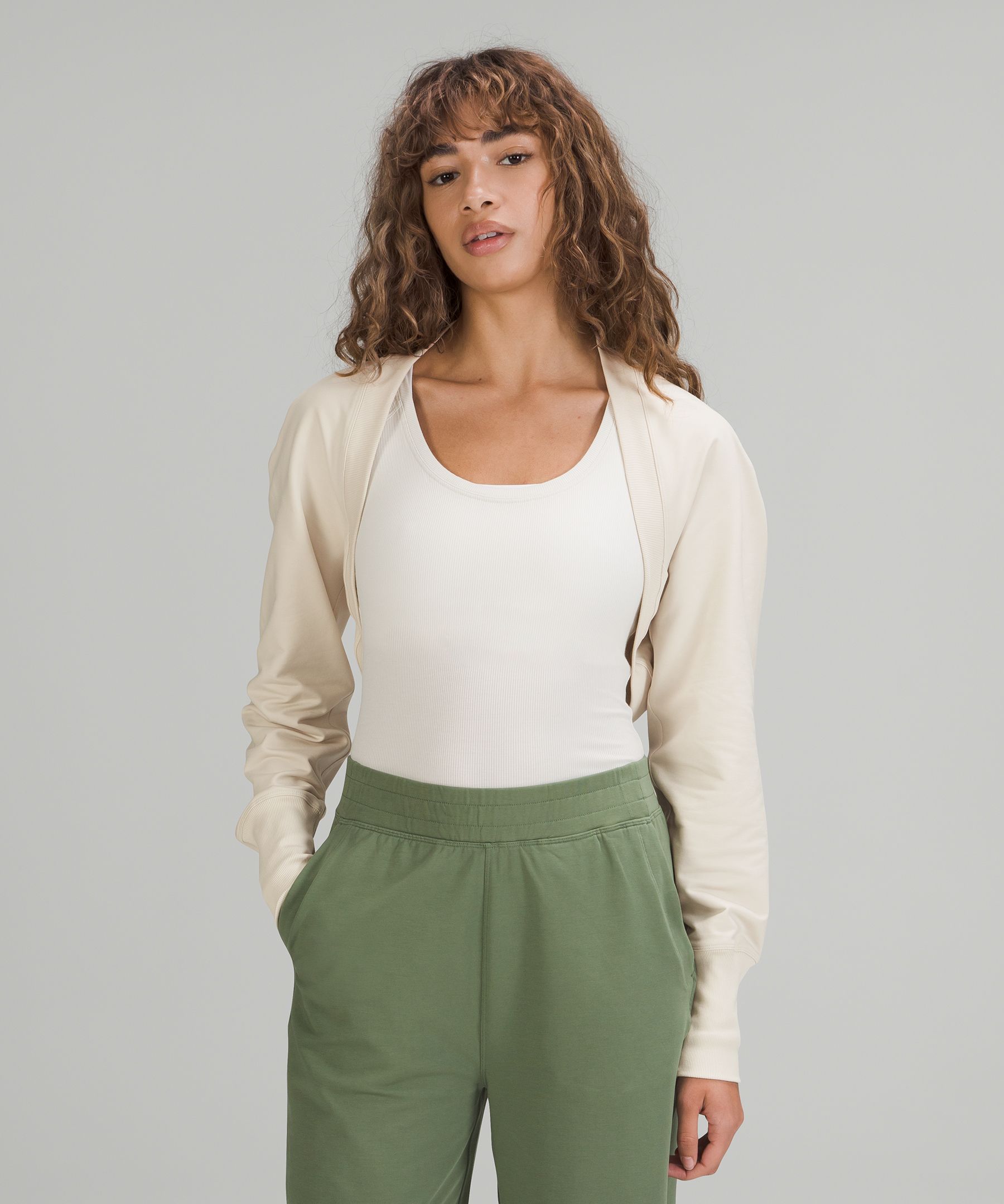 LA Cropped Long Sleeve Shrug