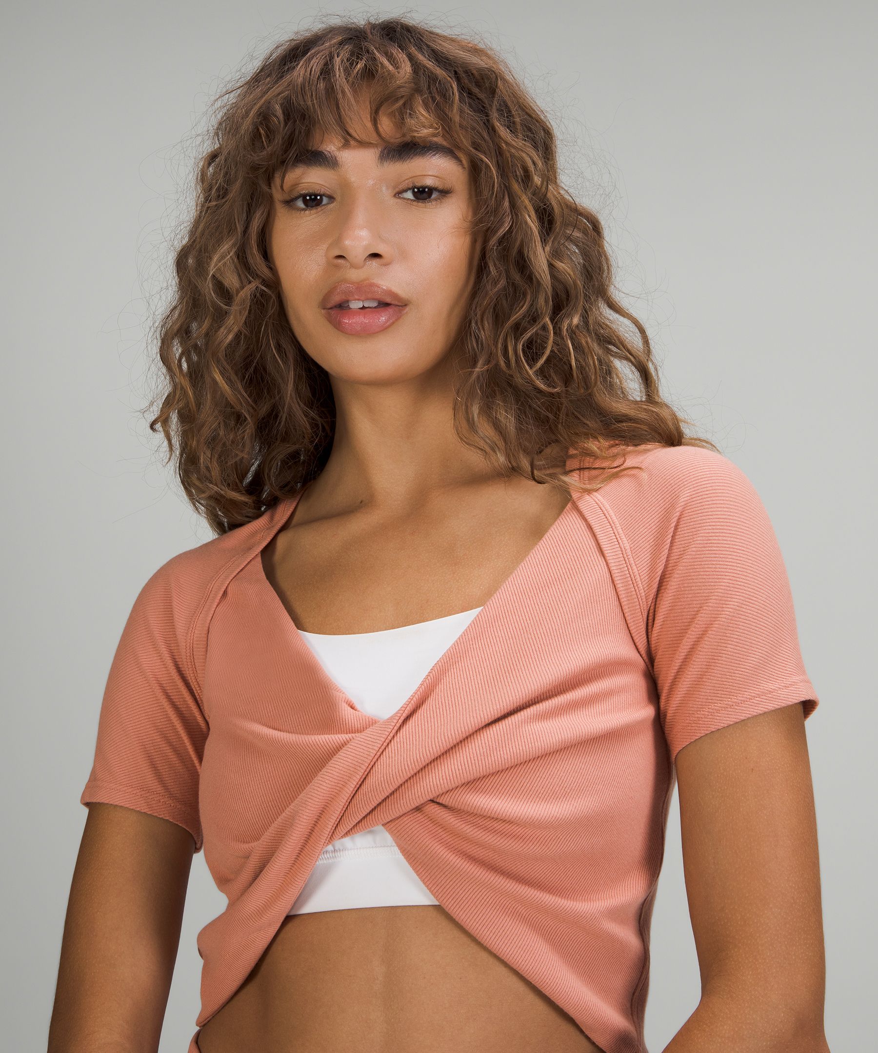 LA Twist Front Crop Top | Lululemon FR