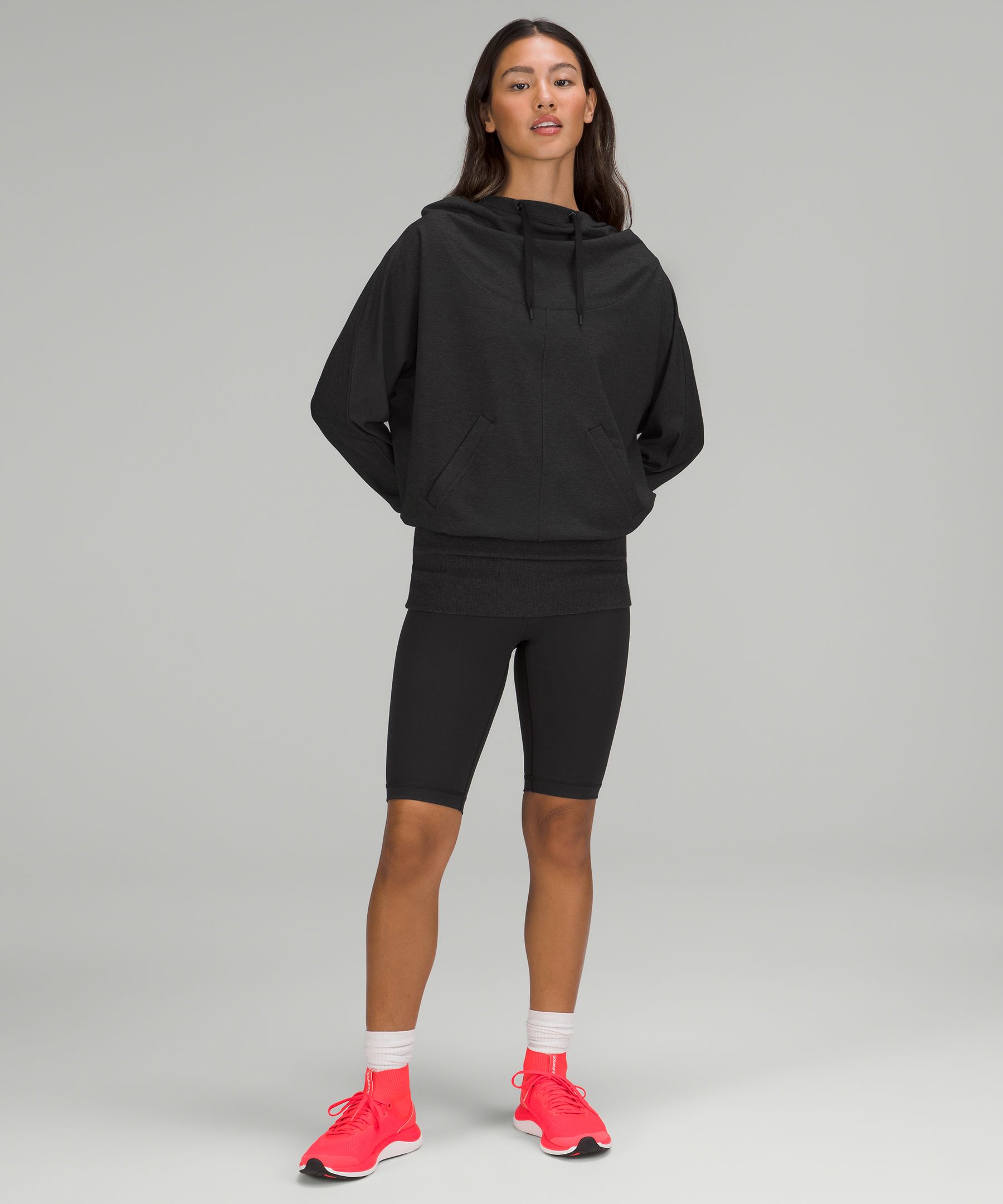 Lululemon store flashback pullover