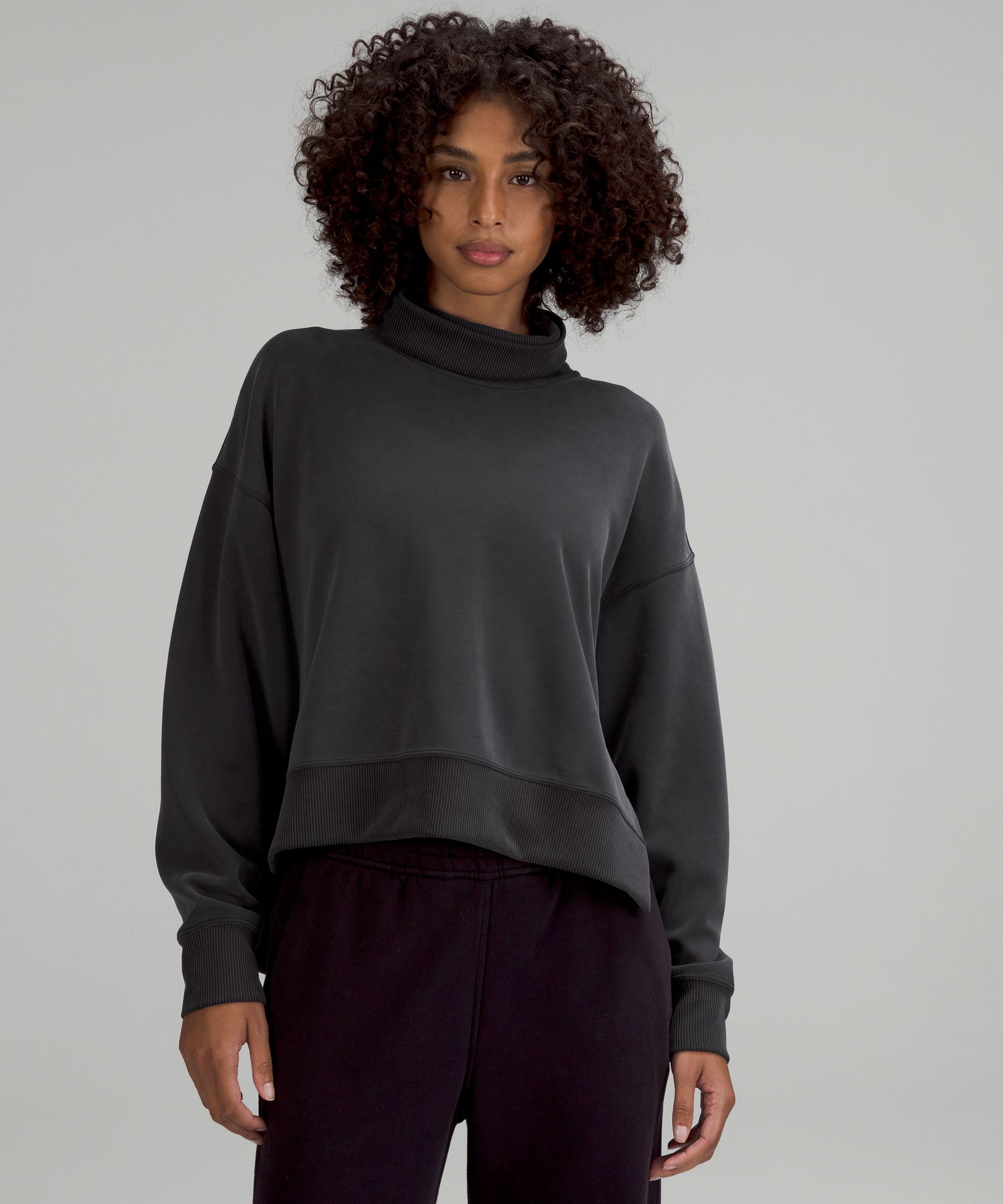 Lululemon Avenue Pullover Women's Size: 10 Activewear Turtleneck Gray  Sweatshirt