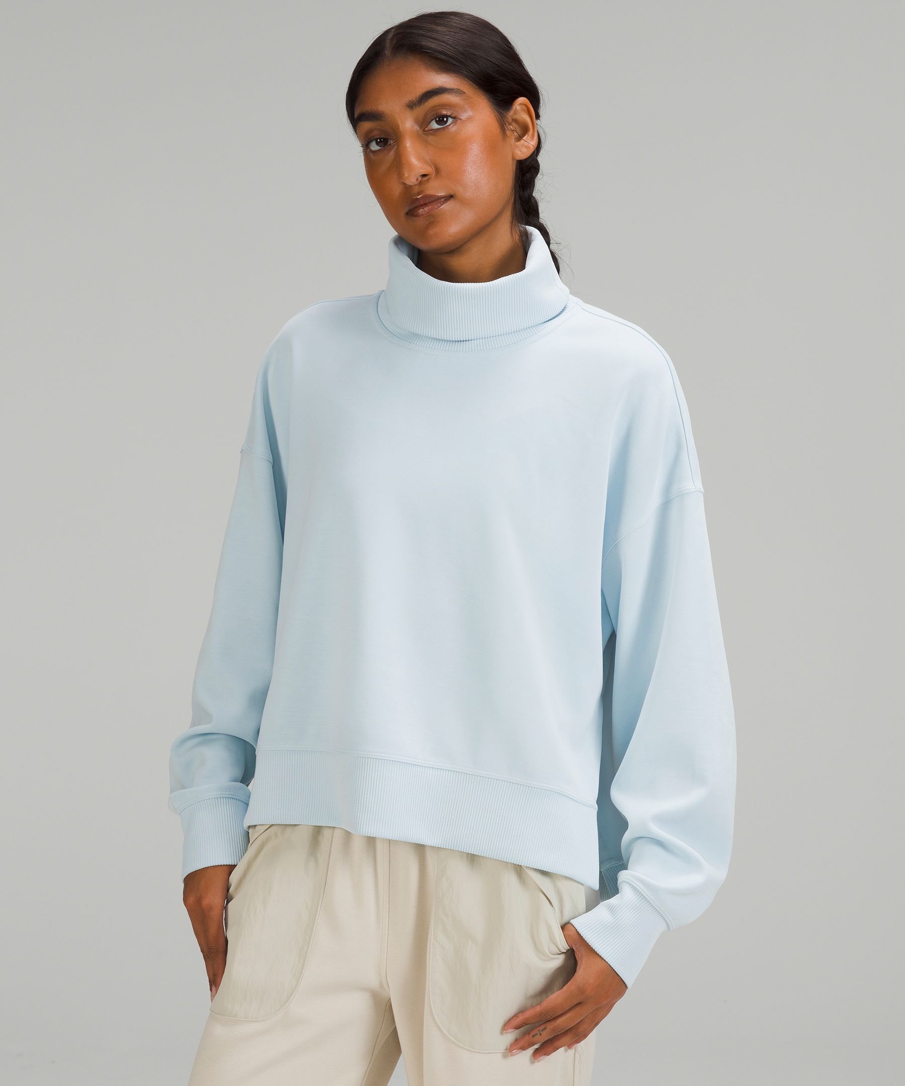 Turtleneck sweatshirt deals