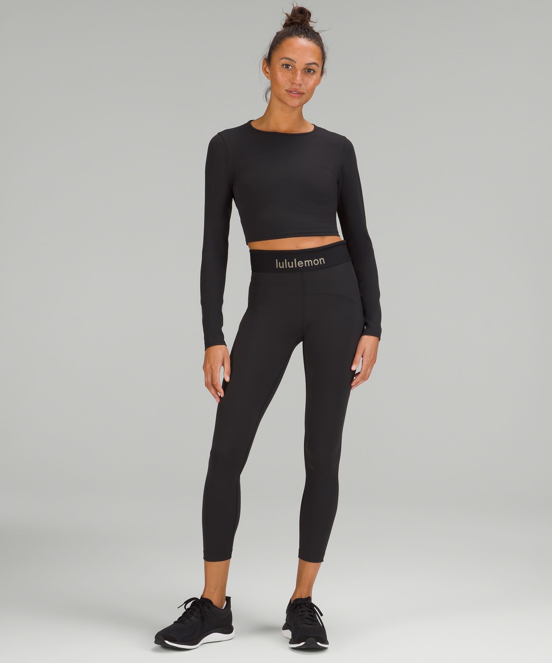 https://images.lululemon.com/is/image/lululemon/LW3GF0S_050984_2?size=800,800