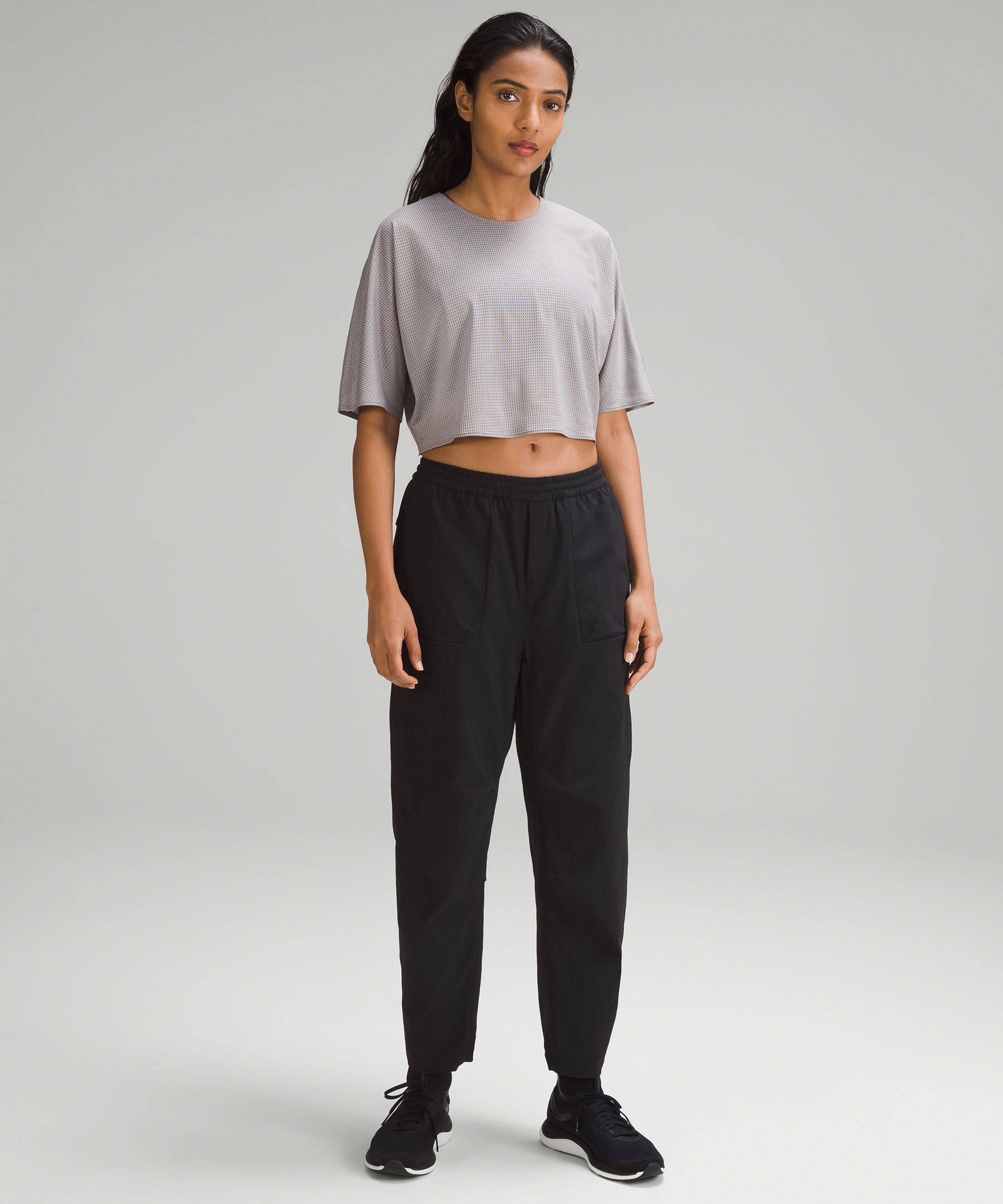 Lululemon Gray Shirt with Mesh Sleeves Women's Size M – MSU