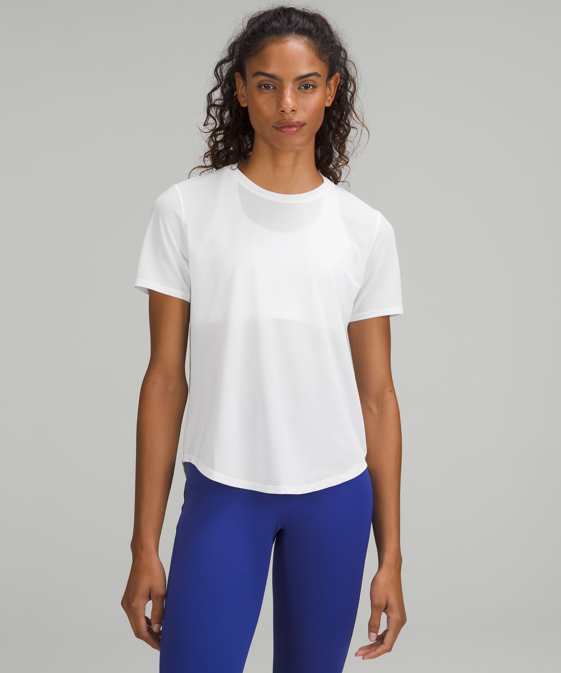 Size 4. NWT Lululemon High Neck Running and Training T-Shirt high neck run  and train tee size 4 in symphony blue, Women's Fashion, Activewear on  Carousell