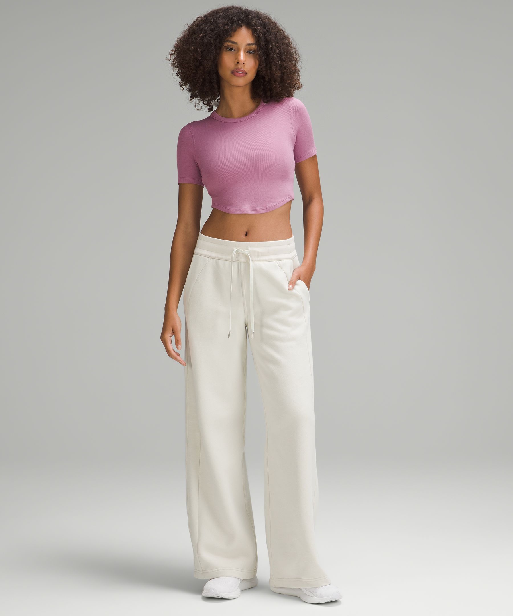 Hold Tight Cropped T-Shirt