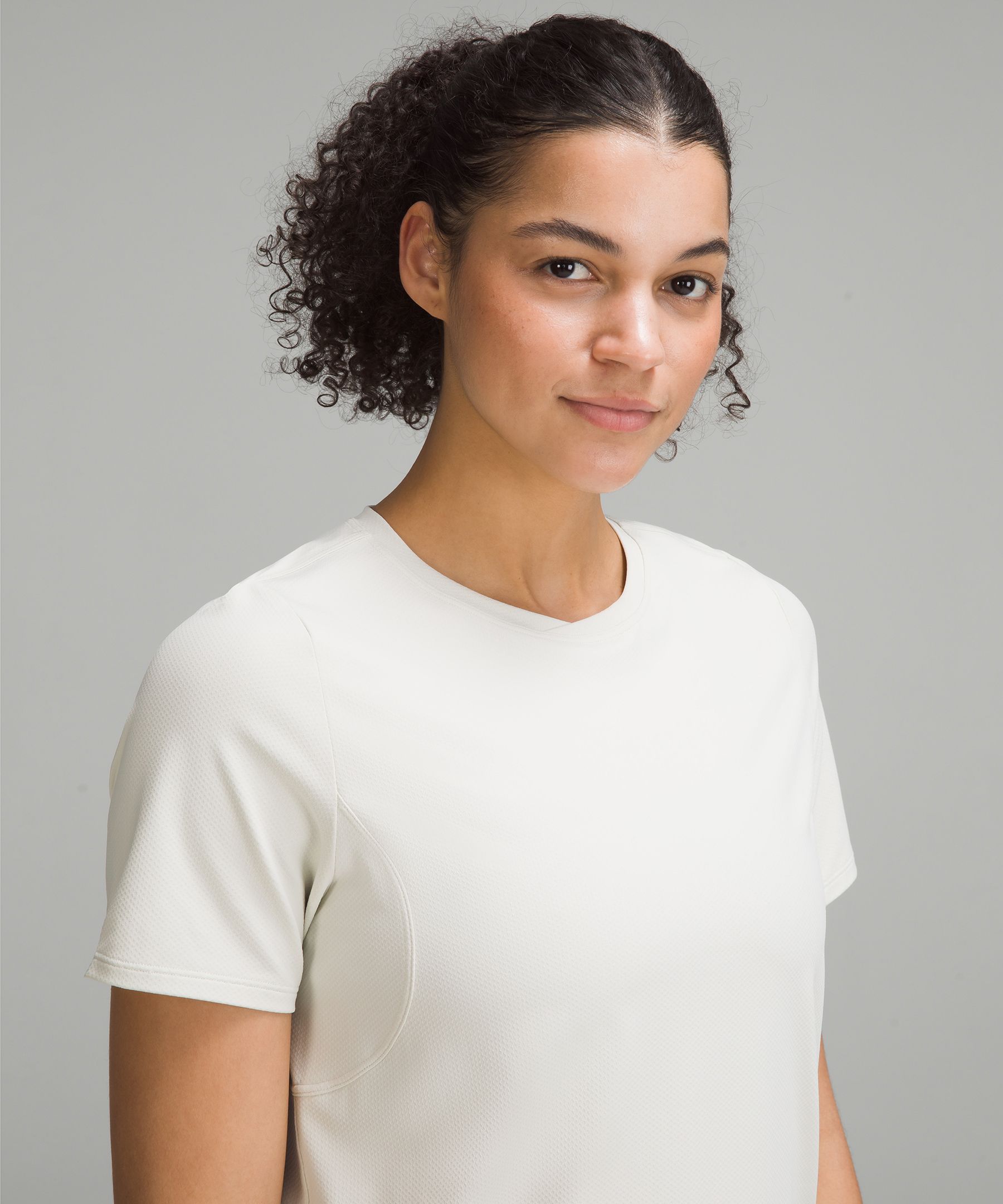 軽量トレーニング半袖シャツ | ショートスリーブ | Lululemon JP