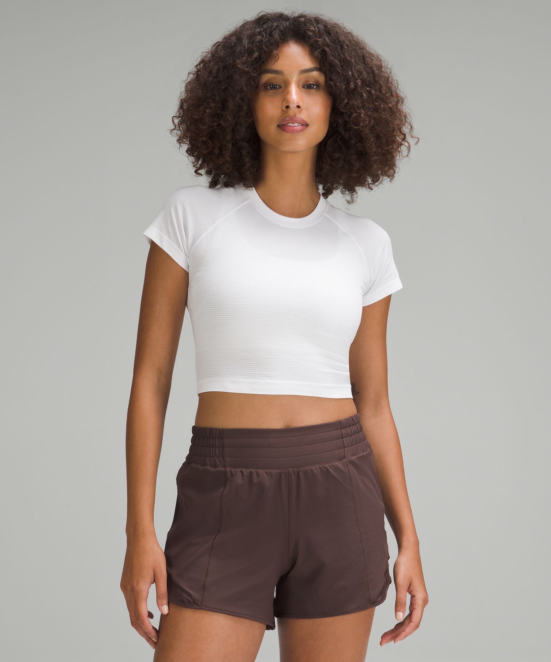 Swiftly Tech Cropped Short-Sleeve Shirt 2.0, Women's Short Sleeve Shirts &  Tee's