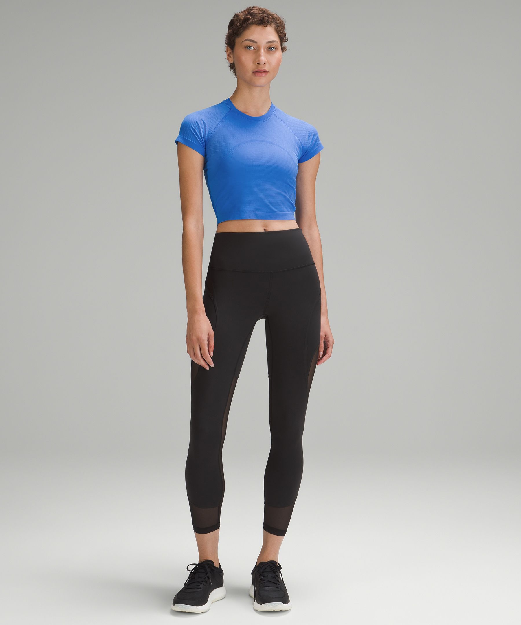 Base Pace High-Rise Crop 23, Cropped Bottoms