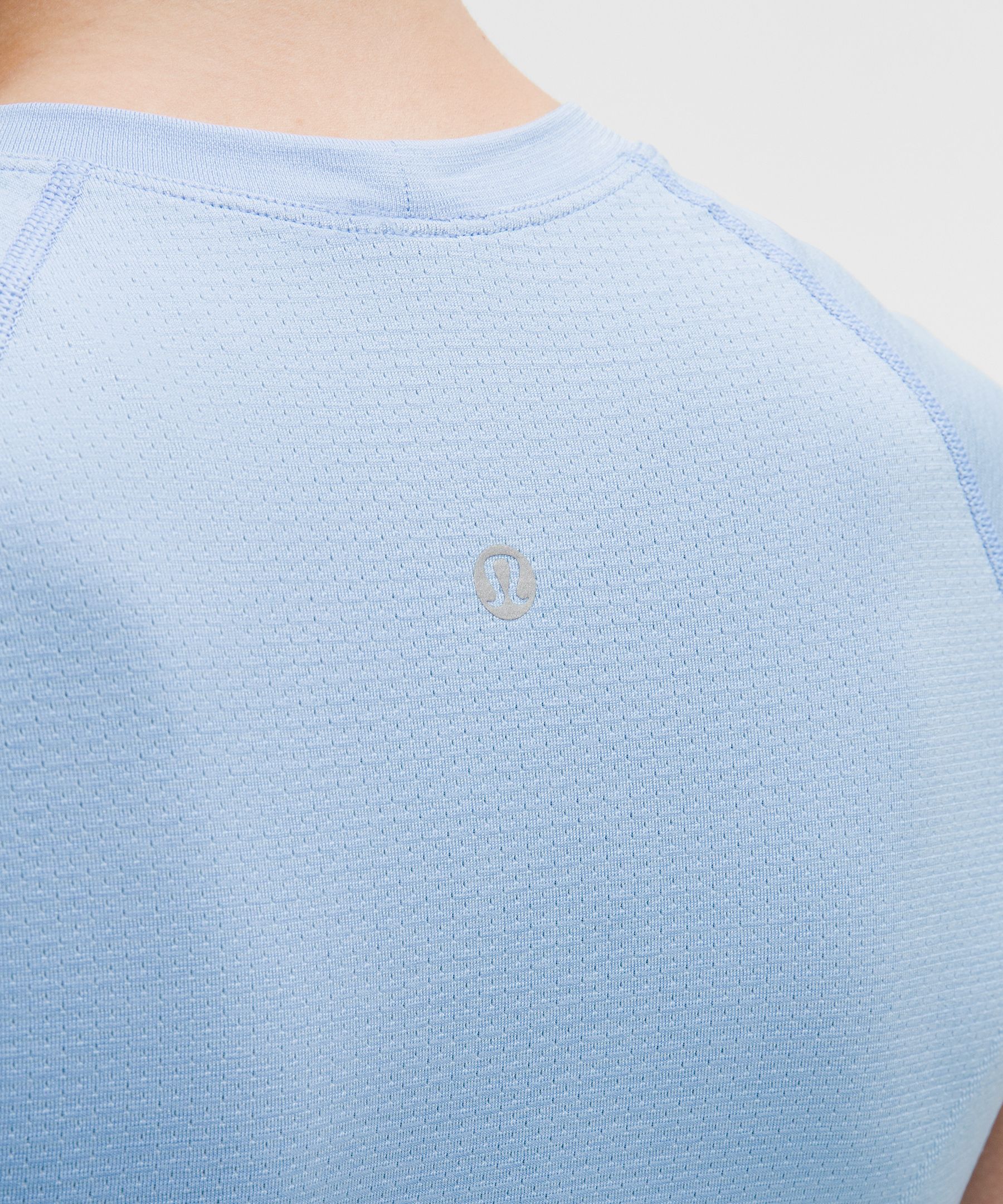 Swiftly Tech Cropped Short-Sleeve Shirt 2.0