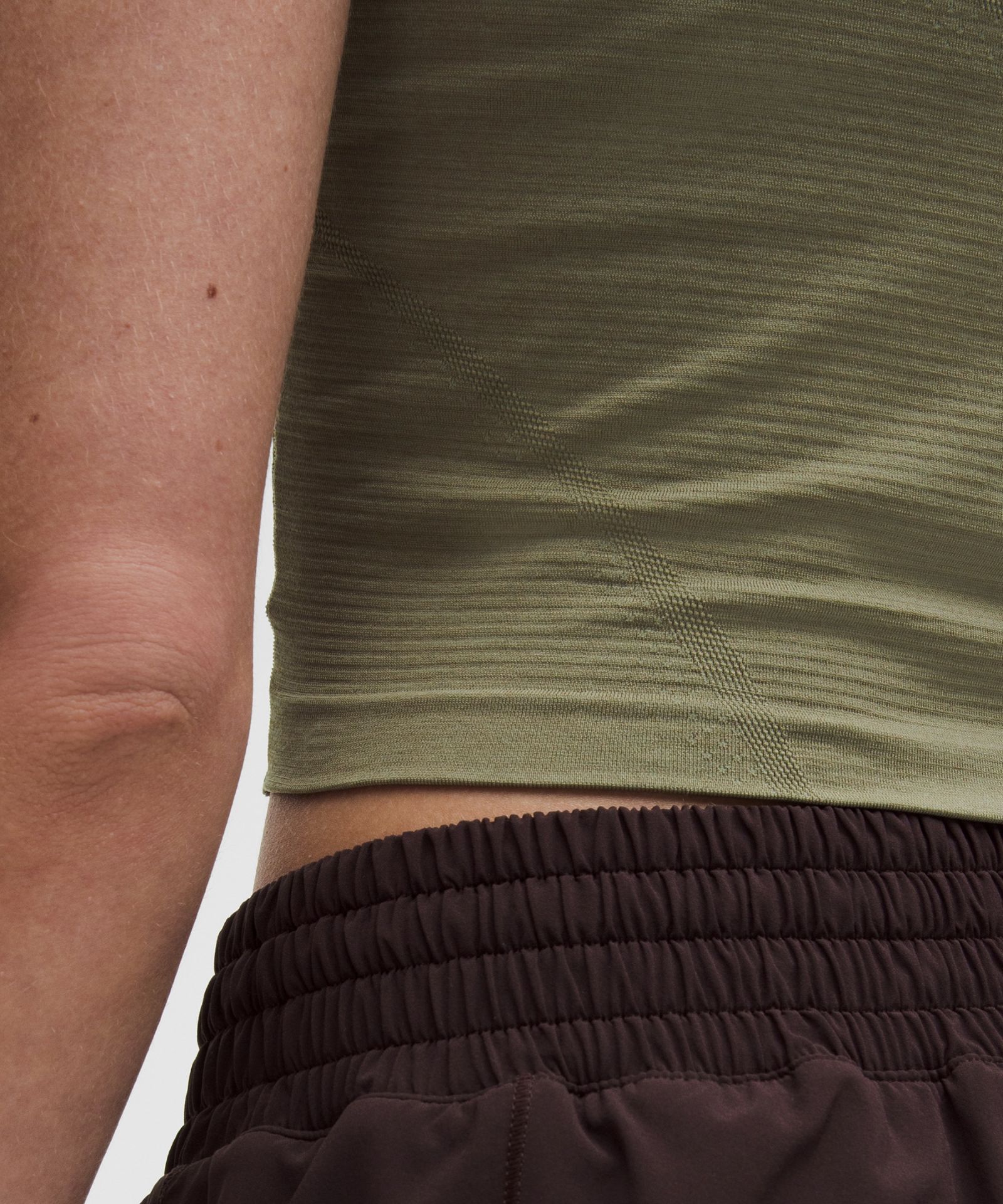 Женский топ Lululemon Swiftly Tech Cropped 2.0 — фото 6