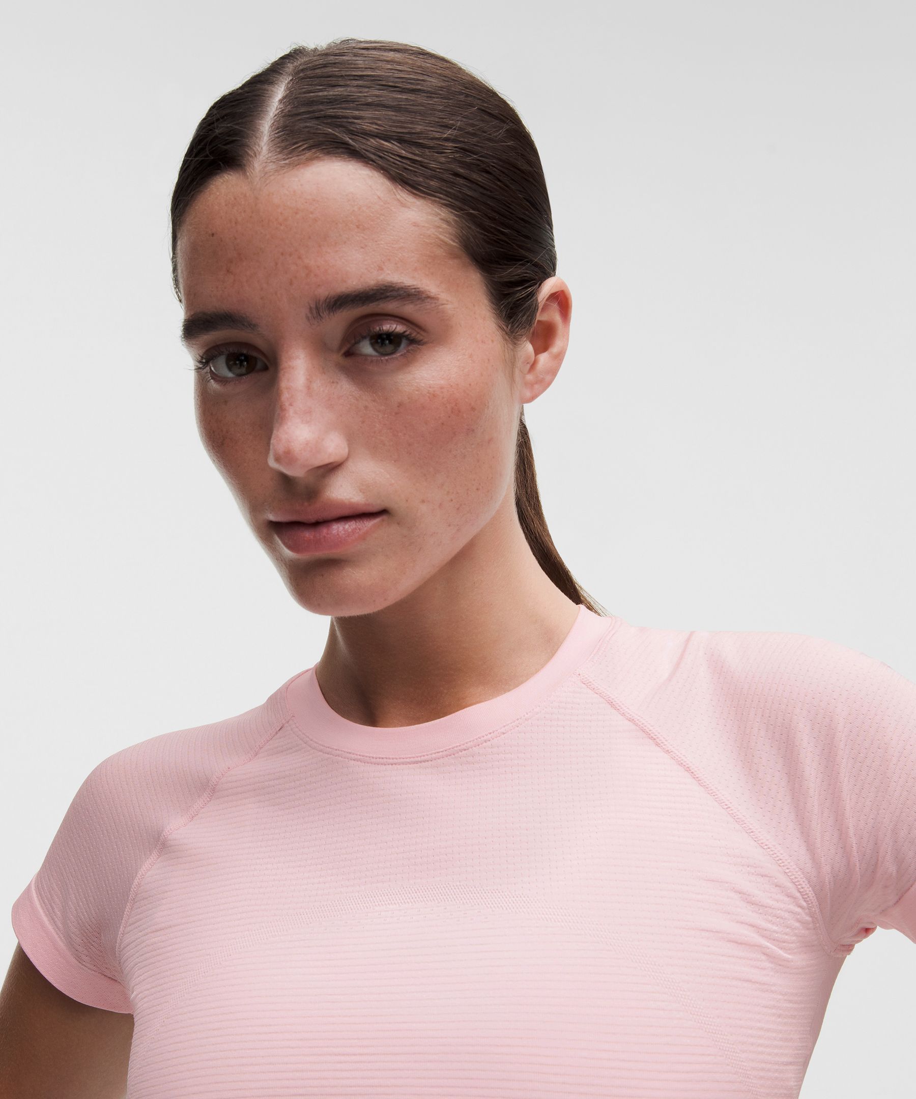Swiftly Tech Cropped Short-Sleeve Shirt 2.0