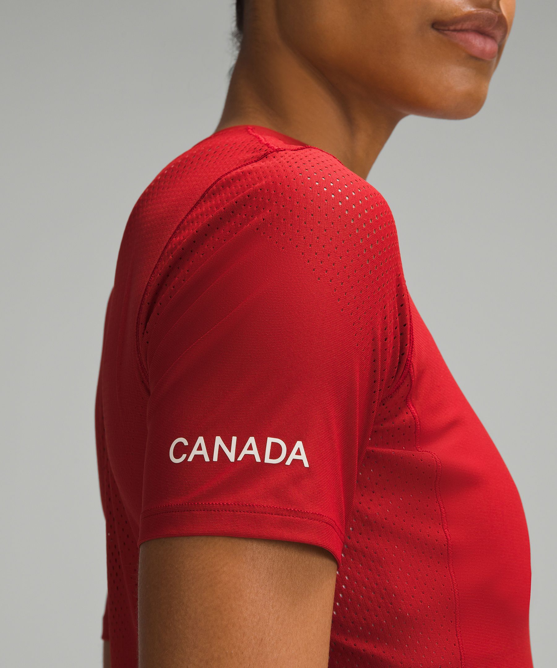 Team Canada Women's SenseKnit Short-Sleeve Shirt *COC Logo