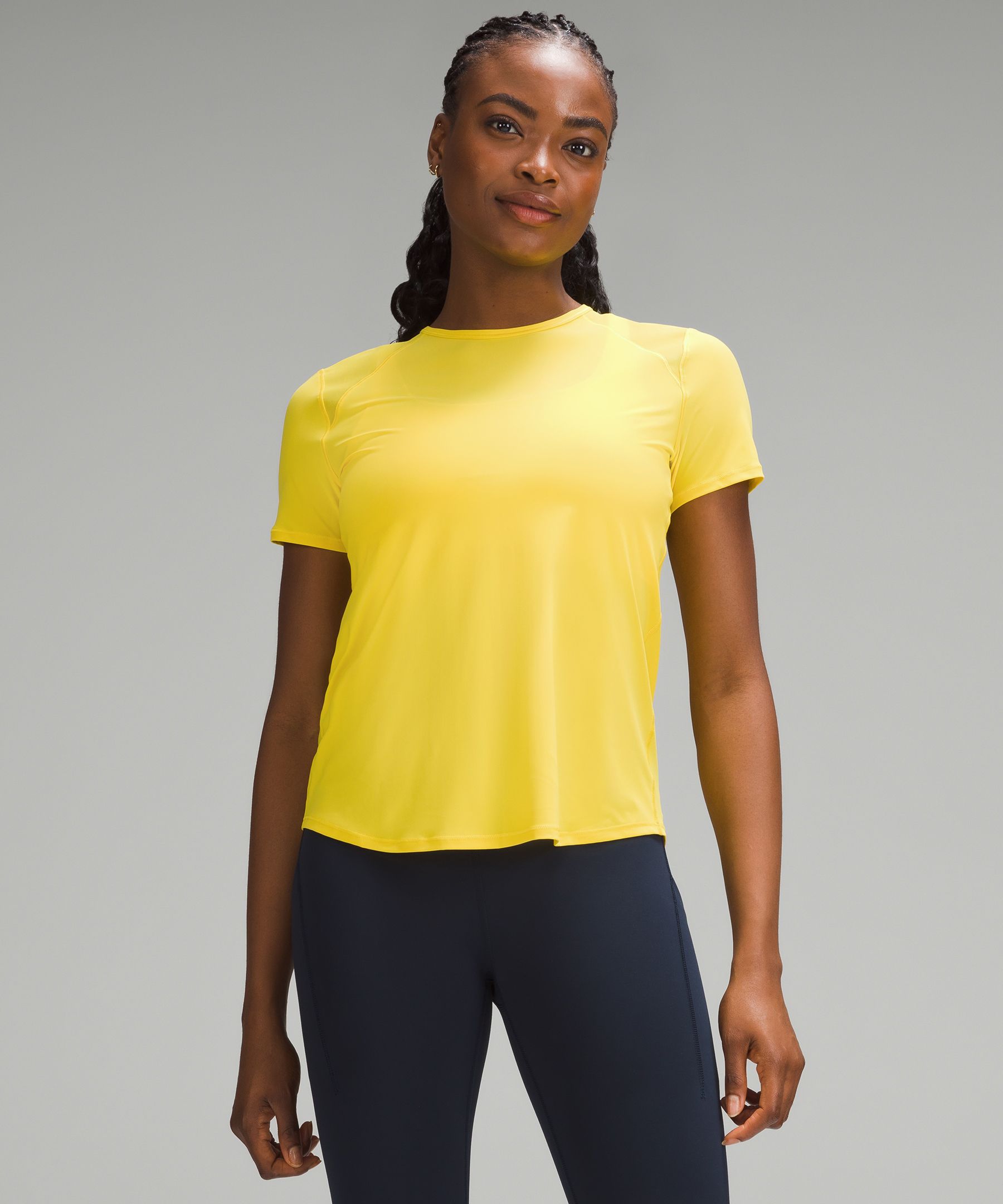 Lululemon athletica Sculpt Short-Sleeve Shirt, Women's Short Sleeve Shirts  & Tee's