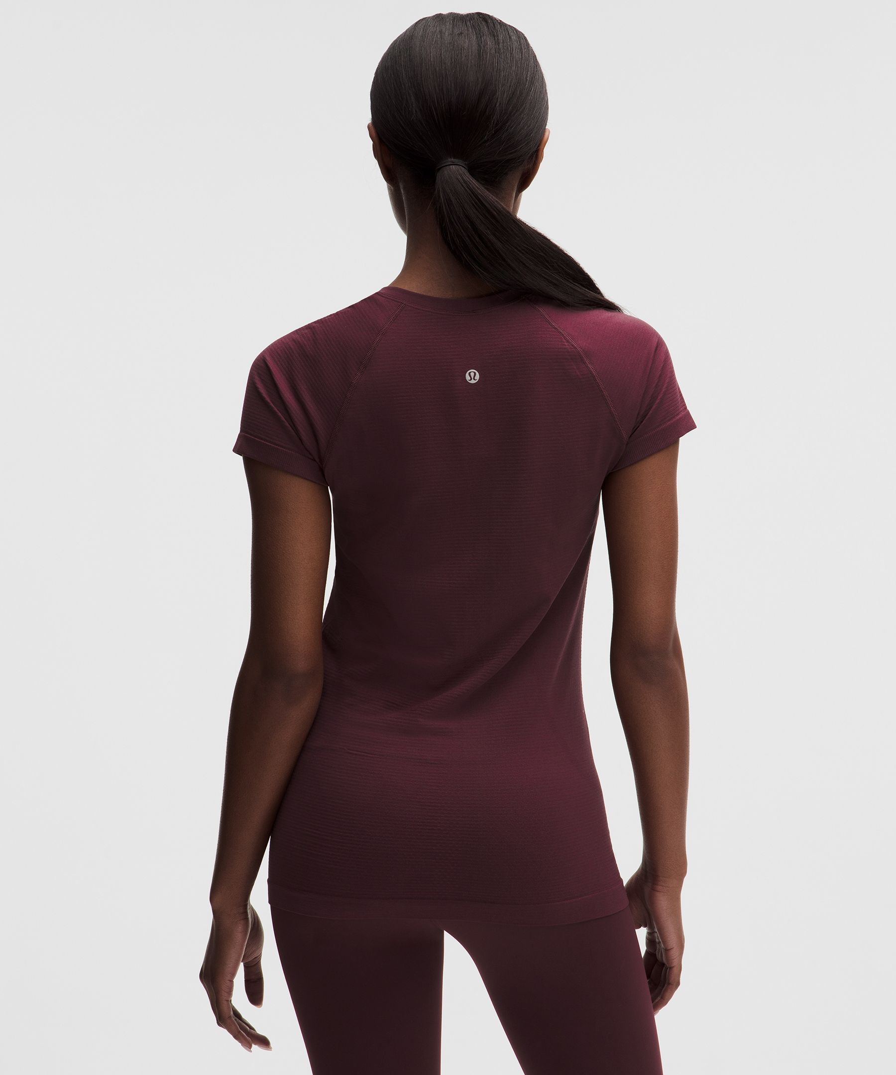 Swiftly Tech Short-Sleeve Shirt 2.0 *Hip Length