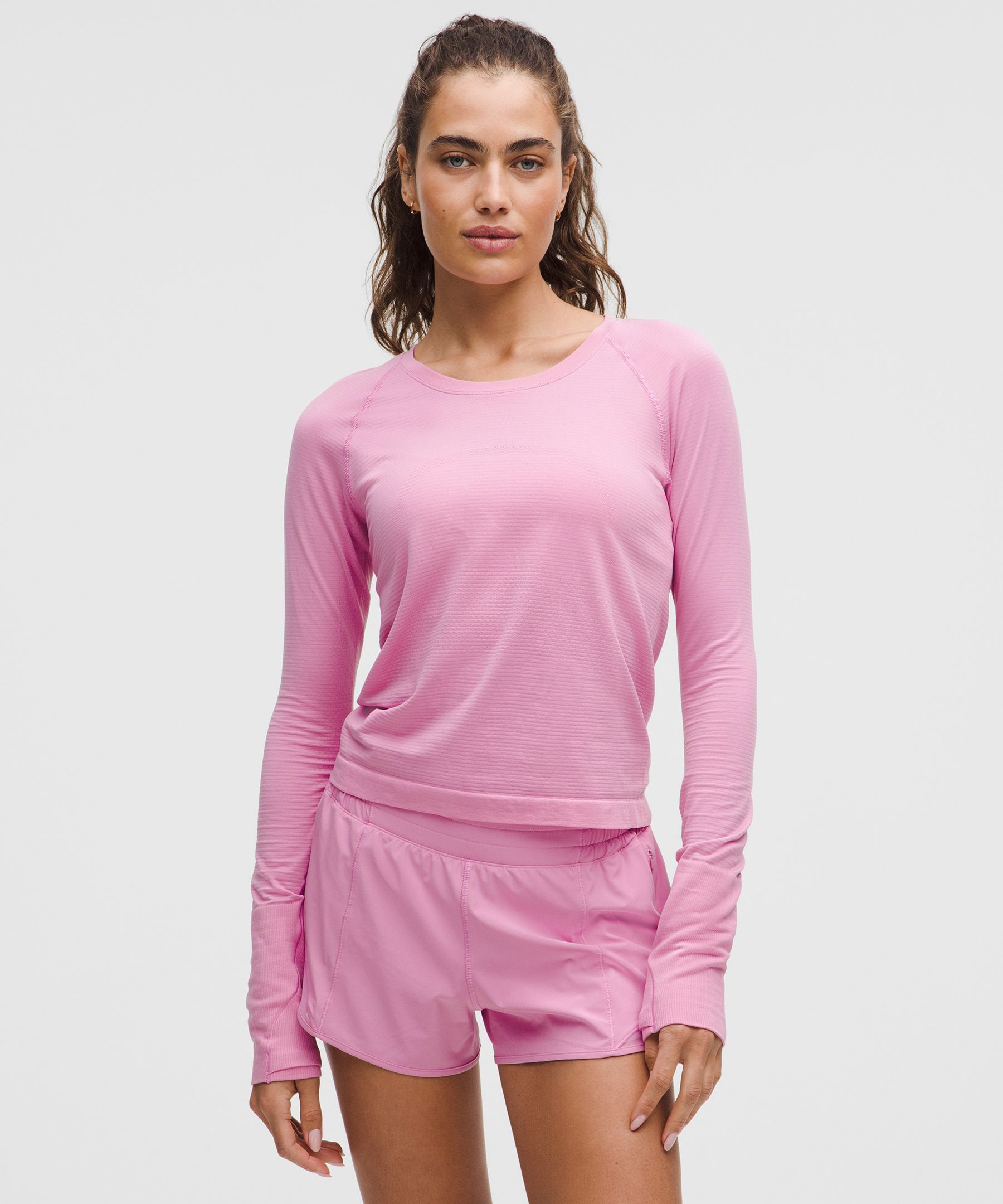 ルルレモン スイフトリー Swiftly Tech Long-Sleeve Shirt 2.0 *Hip Length | Women's