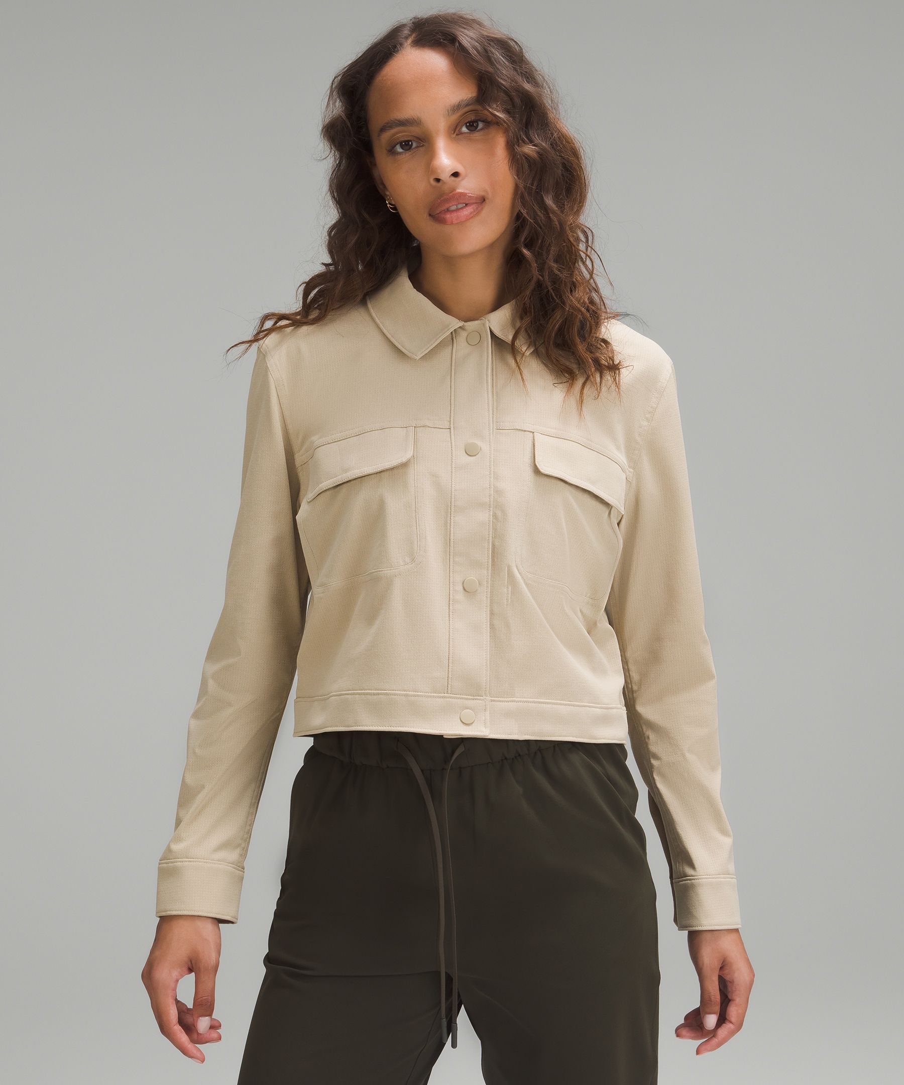 Only cropped outlet utility jacket