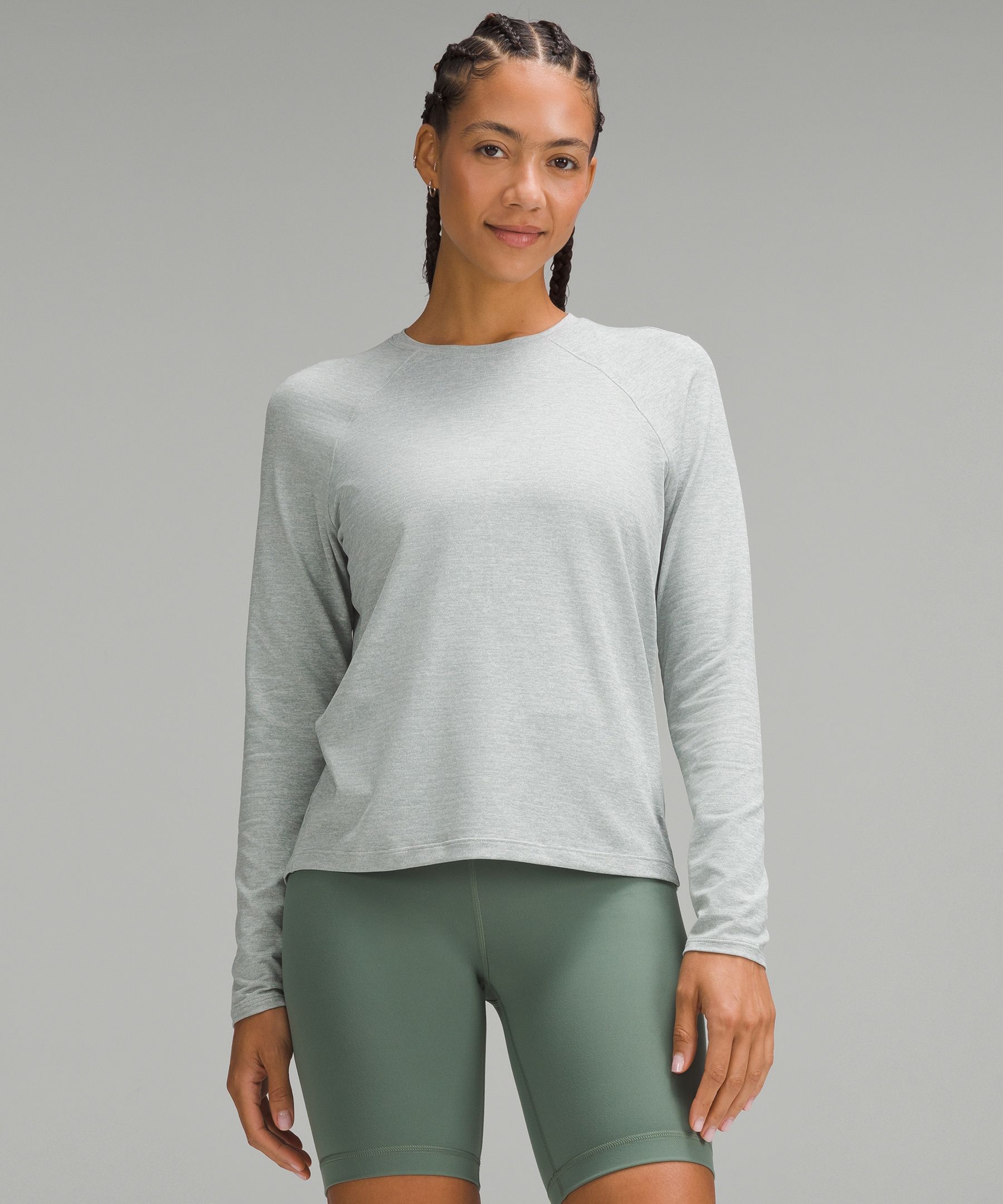 License to Train Classic-Fit Long Sleeve* SIZE 6🍋
