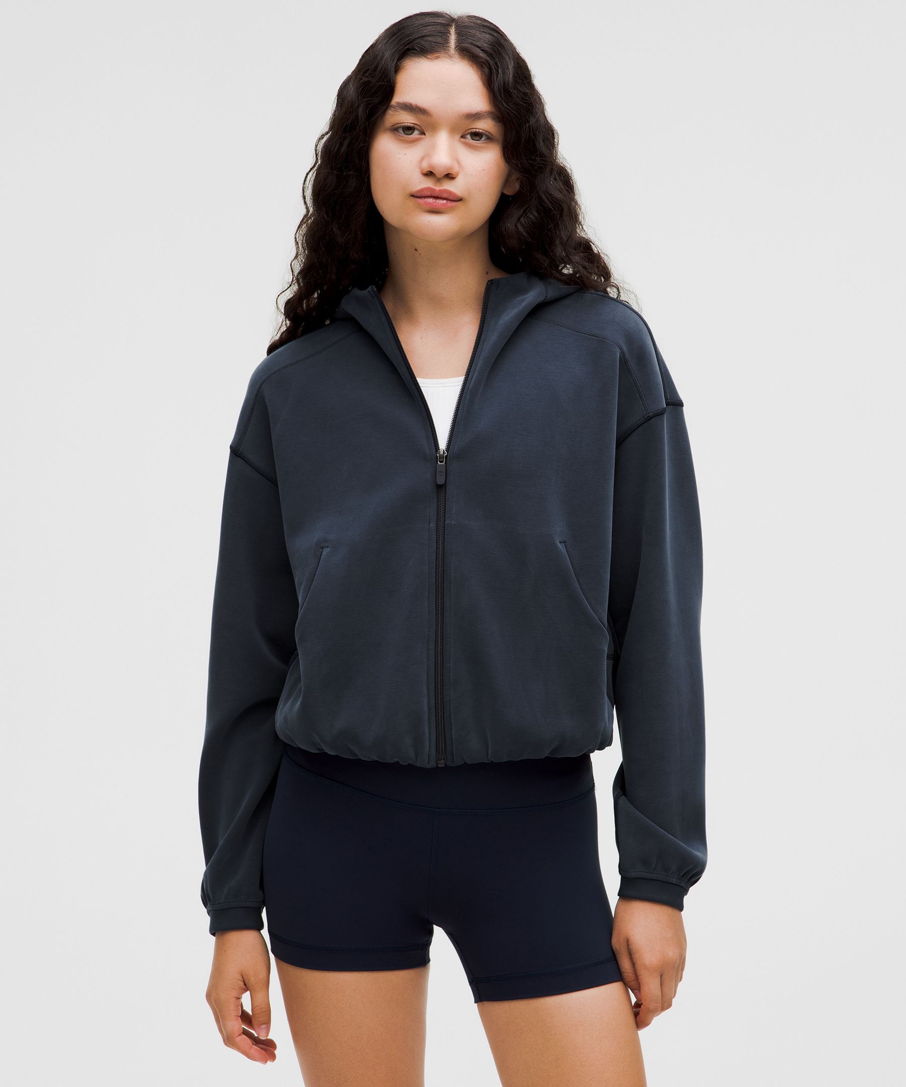 ルルレモン　Softstreme ブラック　ジップアップパーカー LW3HM8S_0001_1?size=1600,1600
