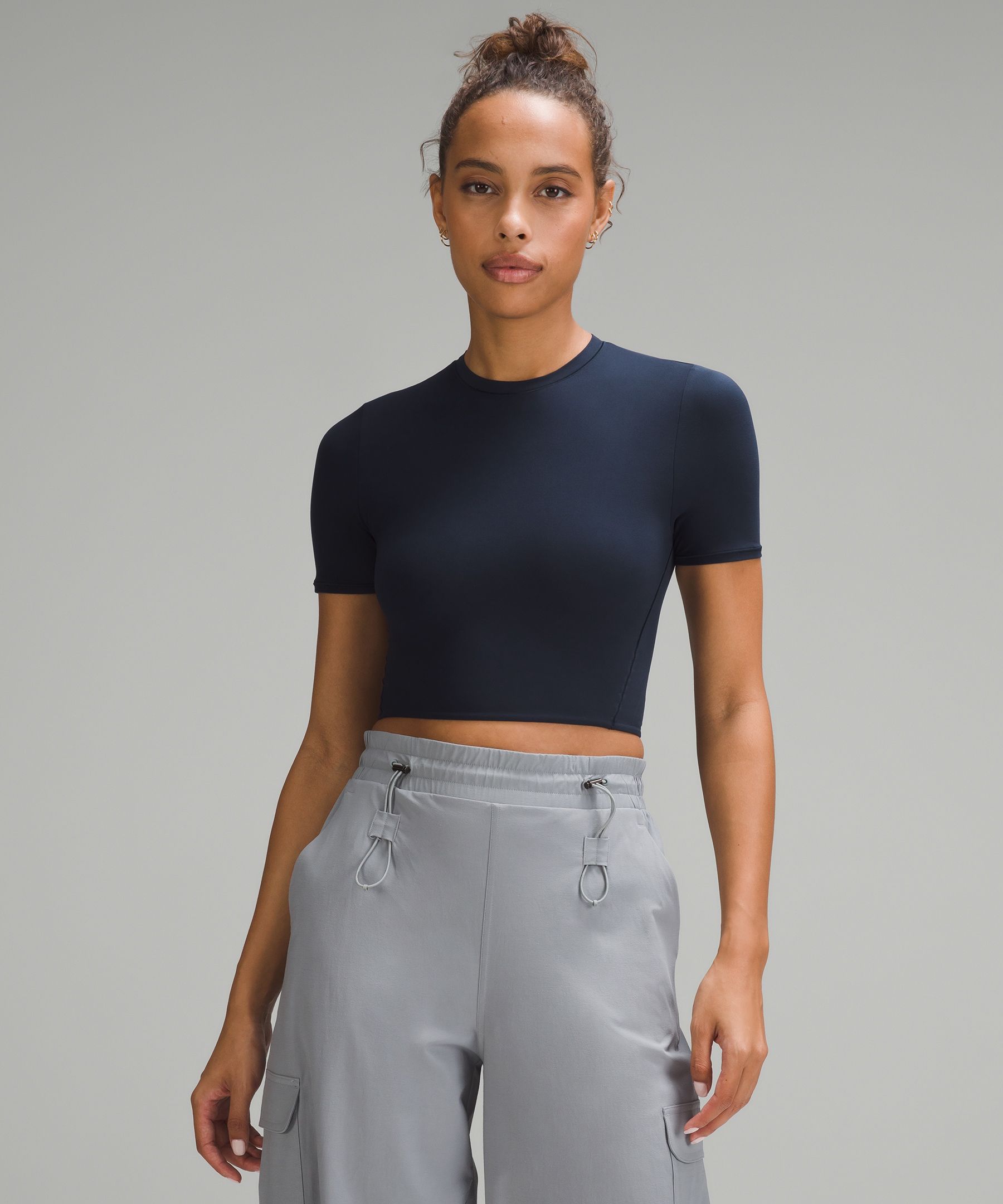 ルルレモン　クルーネッククロップTシャツ Wundermost Ultra-Soft Nulu クルーネッククロップTシャツ | Lululemon JP