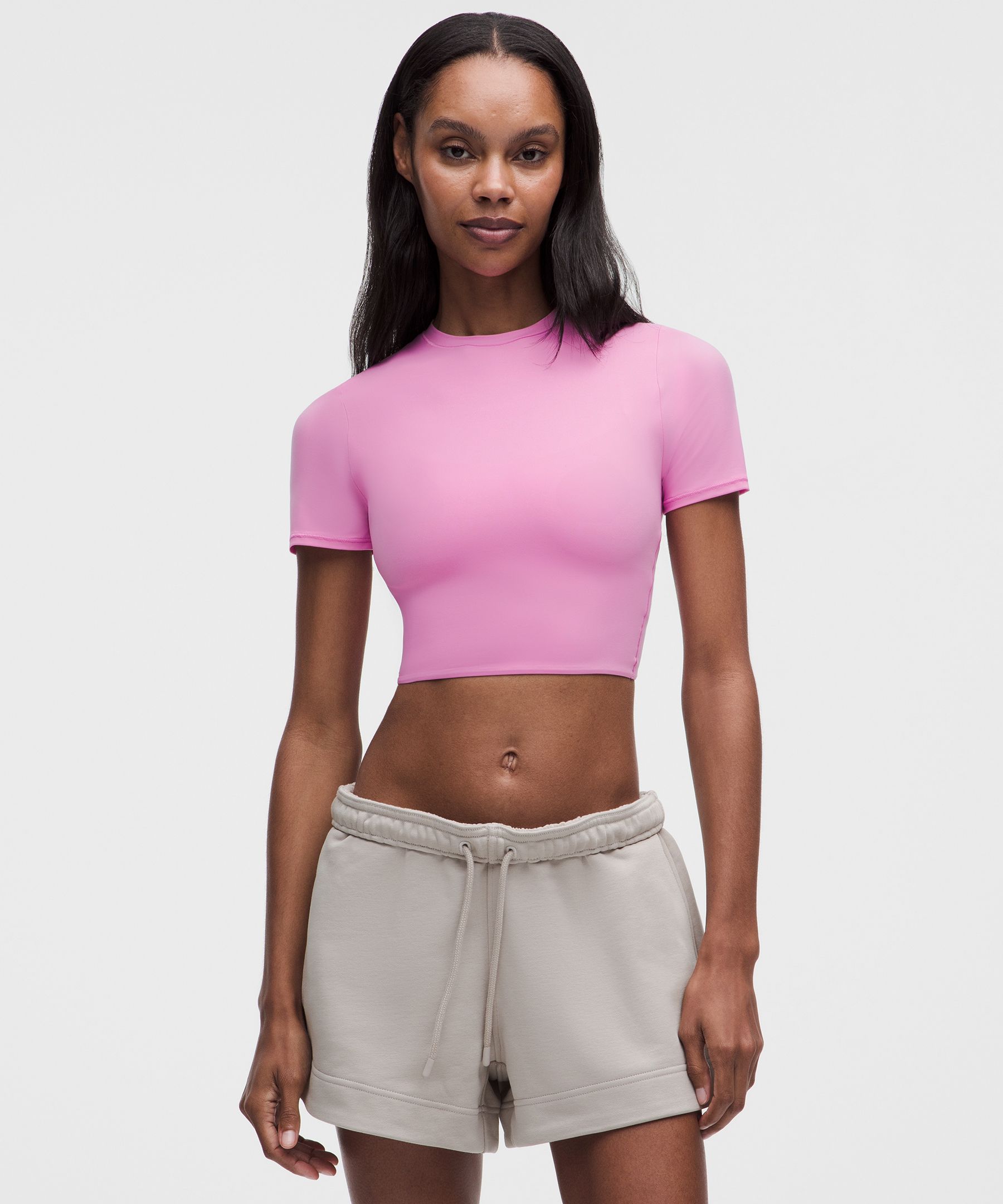 ルルレモン　クルーネッククロップTシャツ Wundermost Ultra-Soft Nulu クルーネッククロップTシャツ | Lululemon JP