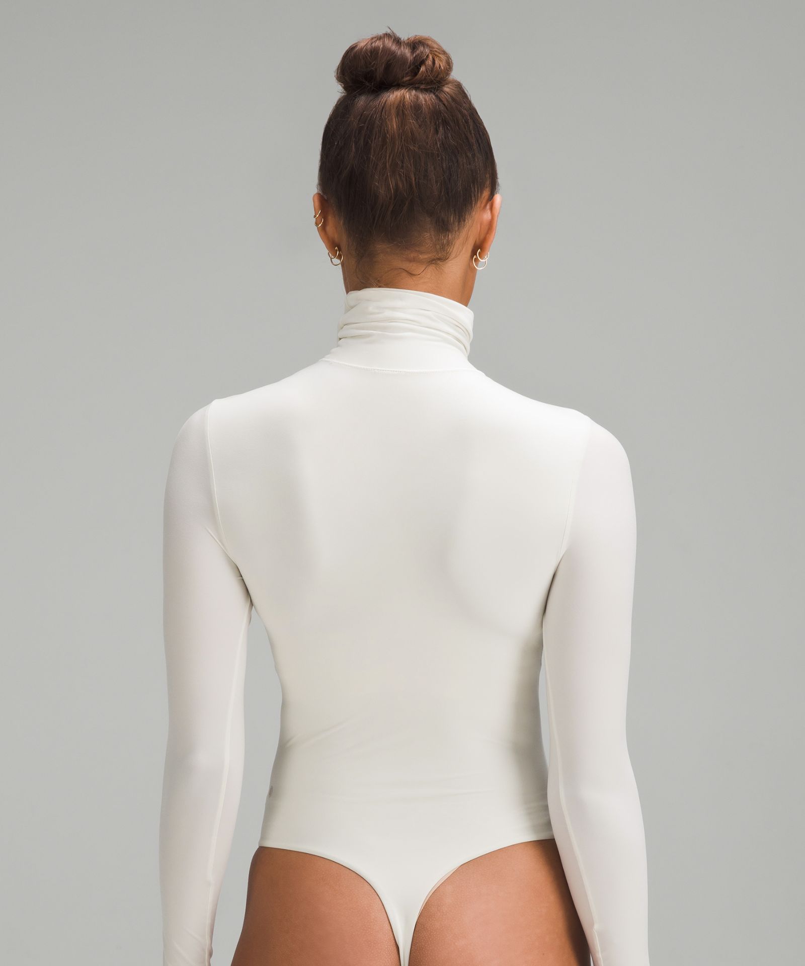 Lululemon Wundermost Ultra-Soft Nulu Turtleneck Bodysuit — фото 3