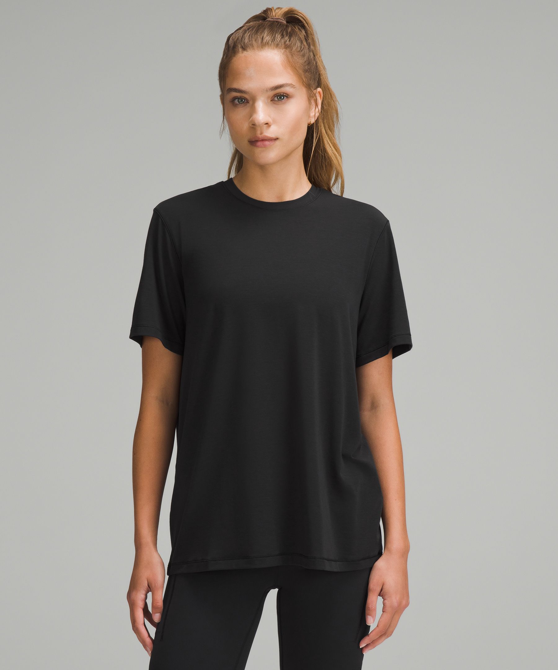 lululemon – Women's Jersey Training Short-Sleeve Shirt – Color Black – Size 10