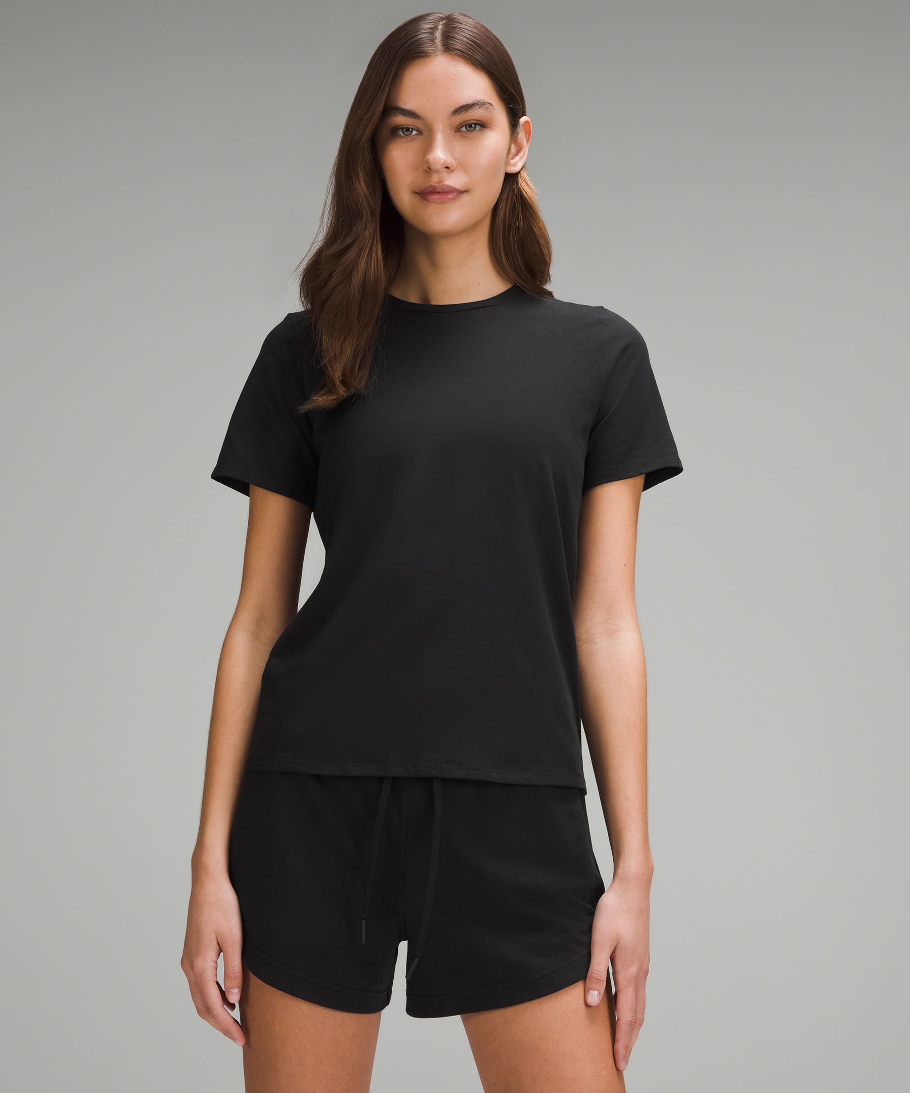 lululemon – Women's Organic Cotton Straight-Hem Crewneck T-Shirt – Color Black – Size L