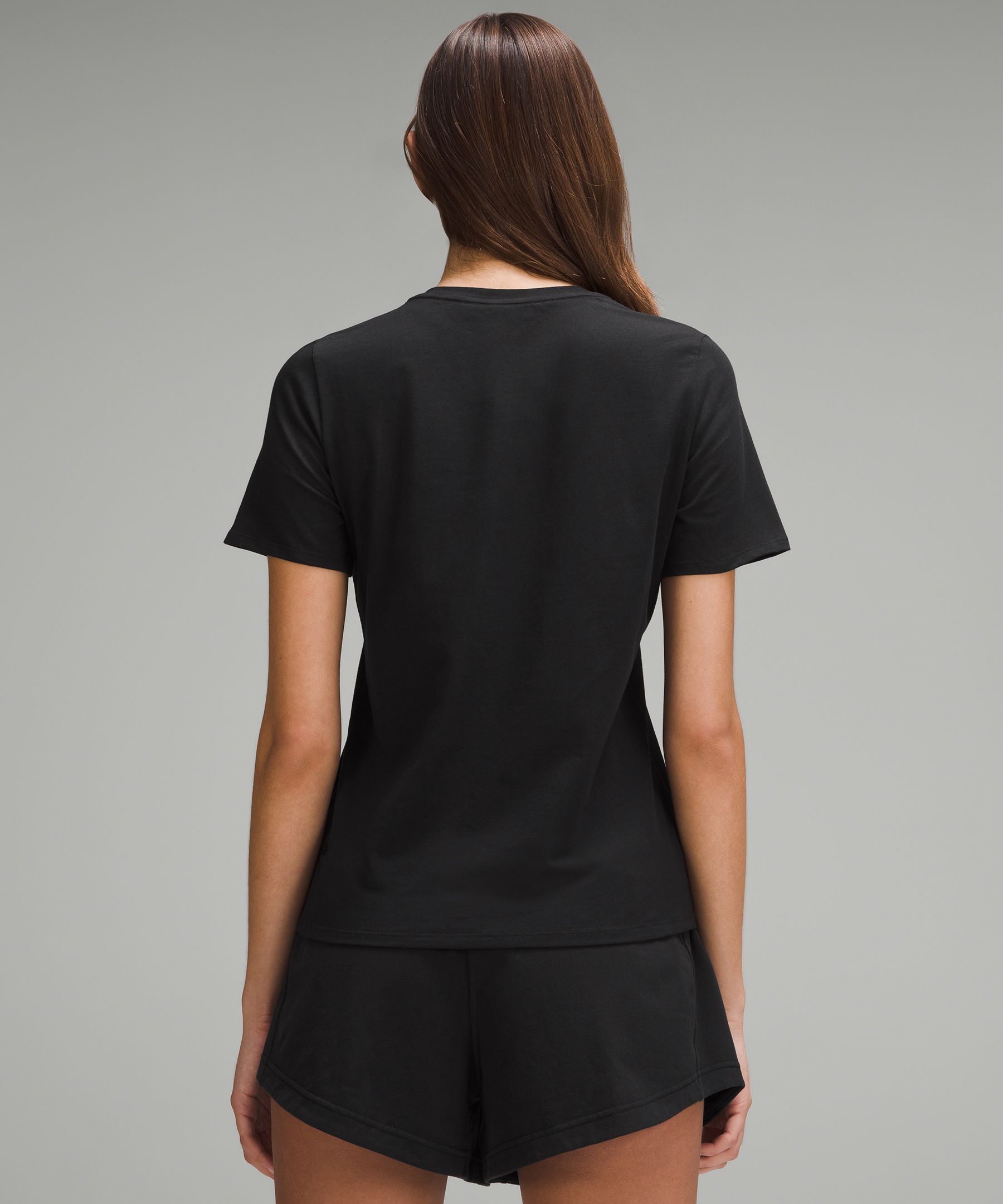 Organic Cotton Straight-Hem Crewneck T-Shirt | Women's Short Sleeve Shirts & Tee's