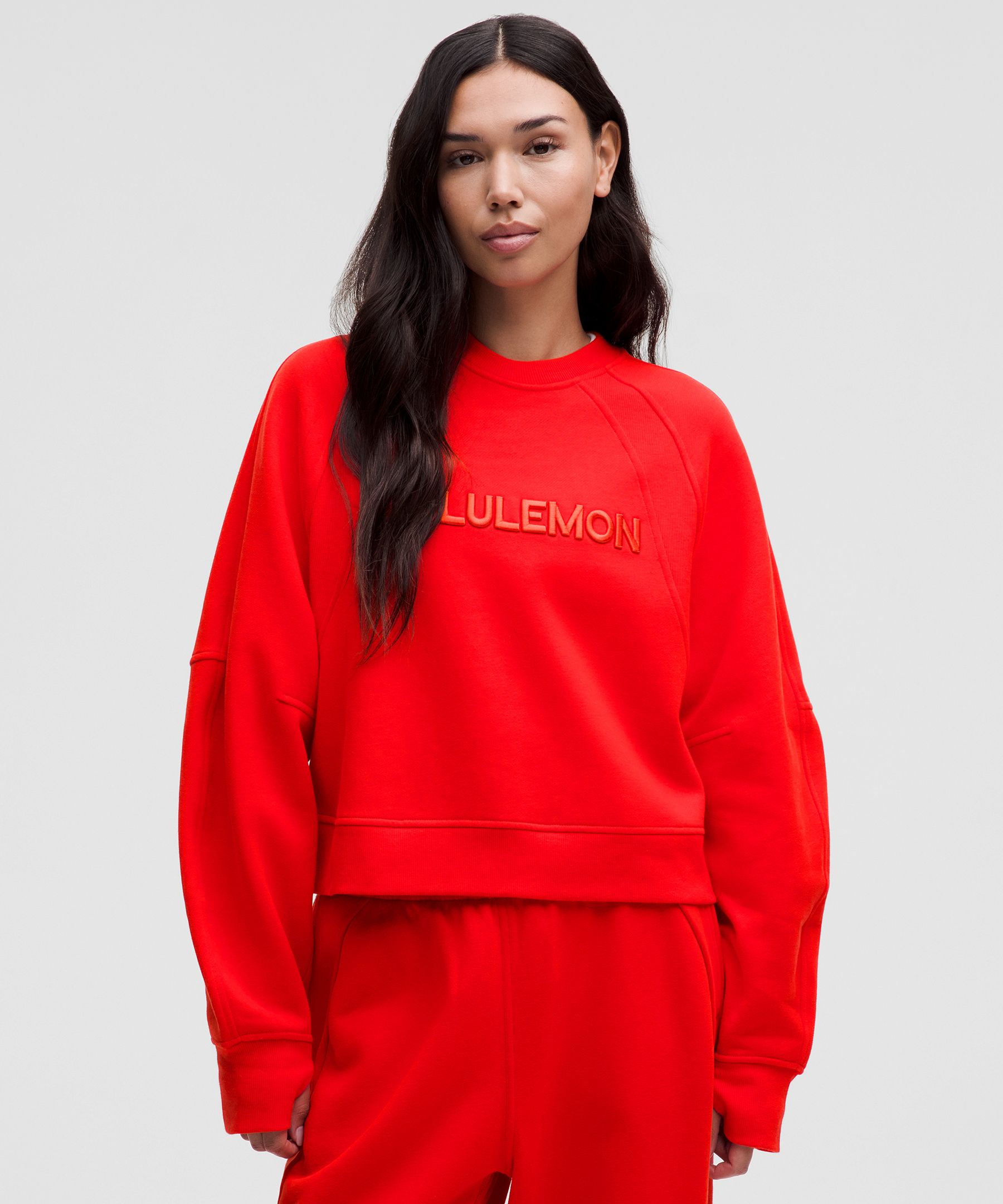 Scuba Oversized Pullover 
Wordmark