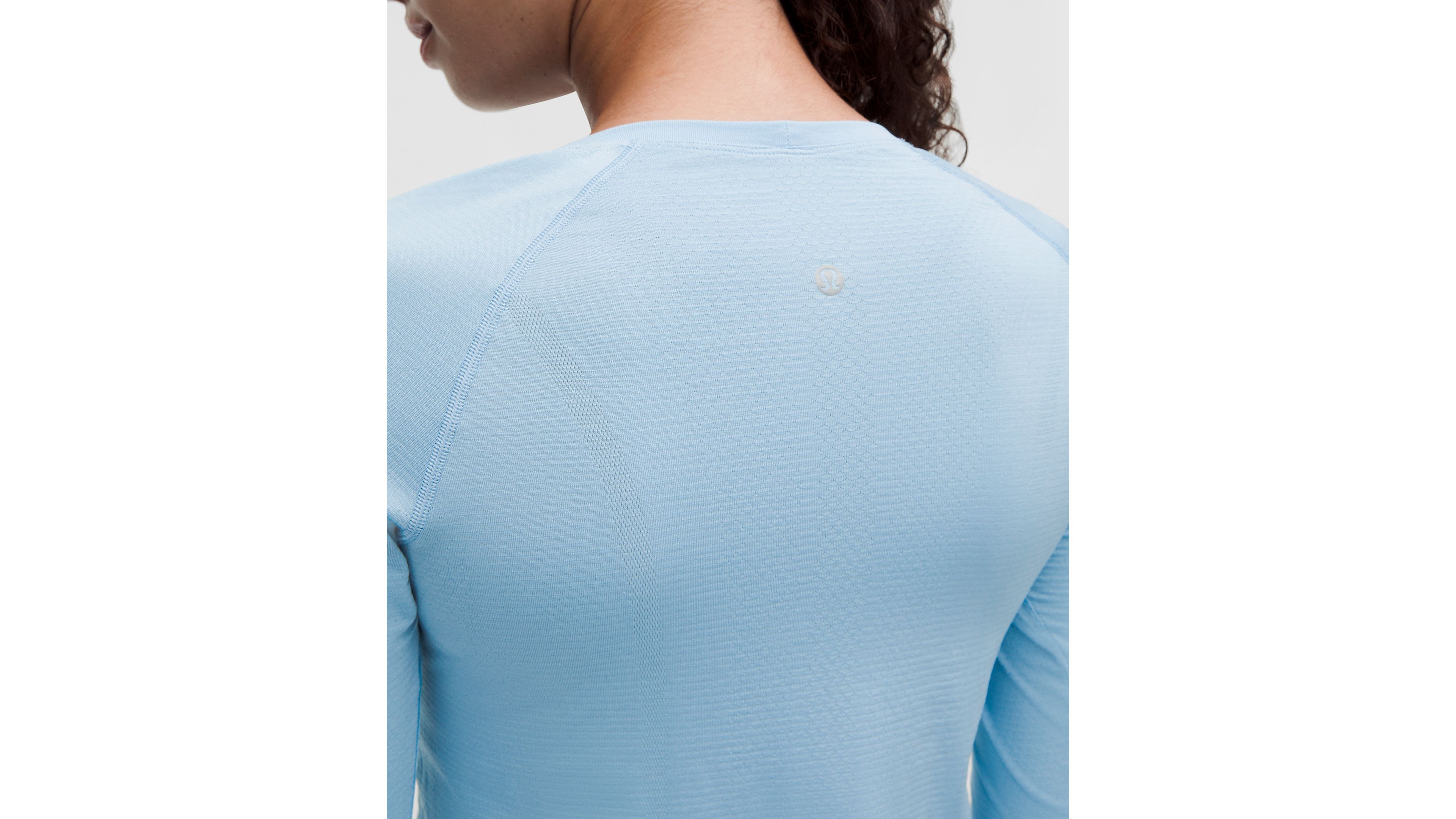 Swiftly Tech Long-Sleeve Shirt 2.0 *Hip Length