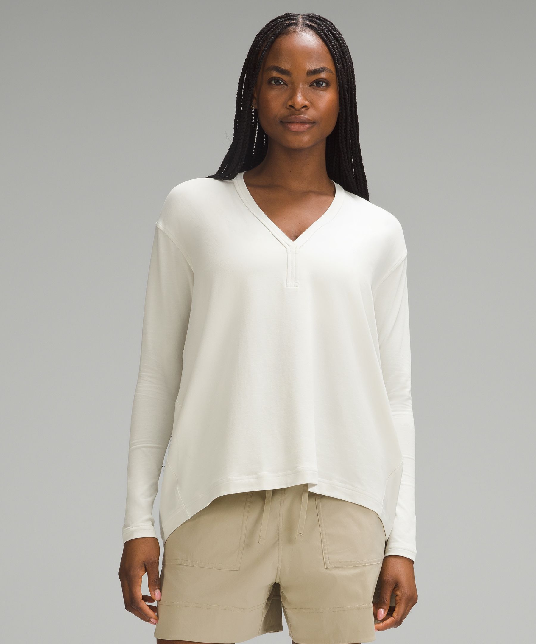 White v neck outlet long sleeve t shirt