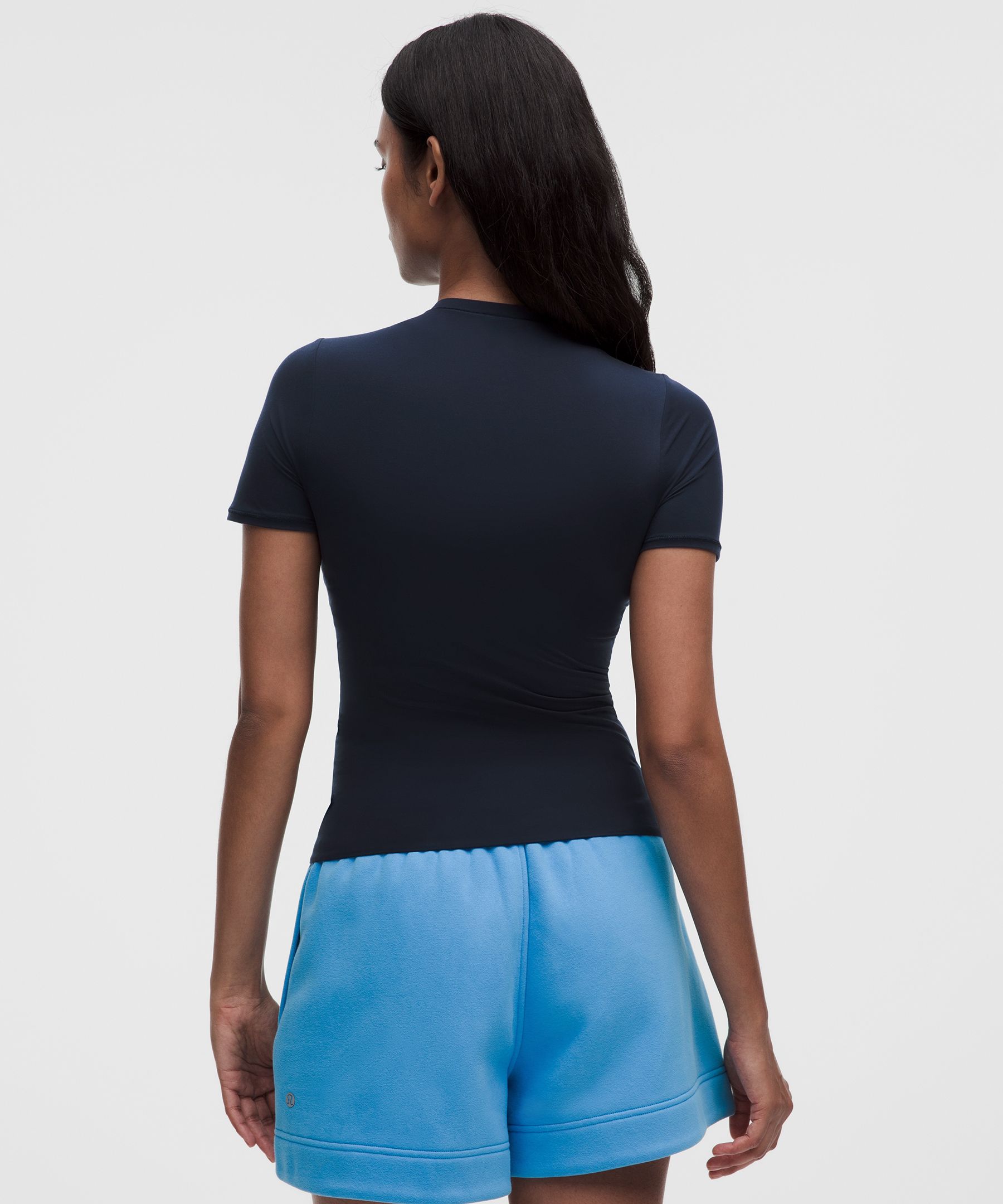 Wundermost H&uuml;ftlanges Kurzarmshirt mit Rundhalsausschnitt aus Ultra-Soft Nulu