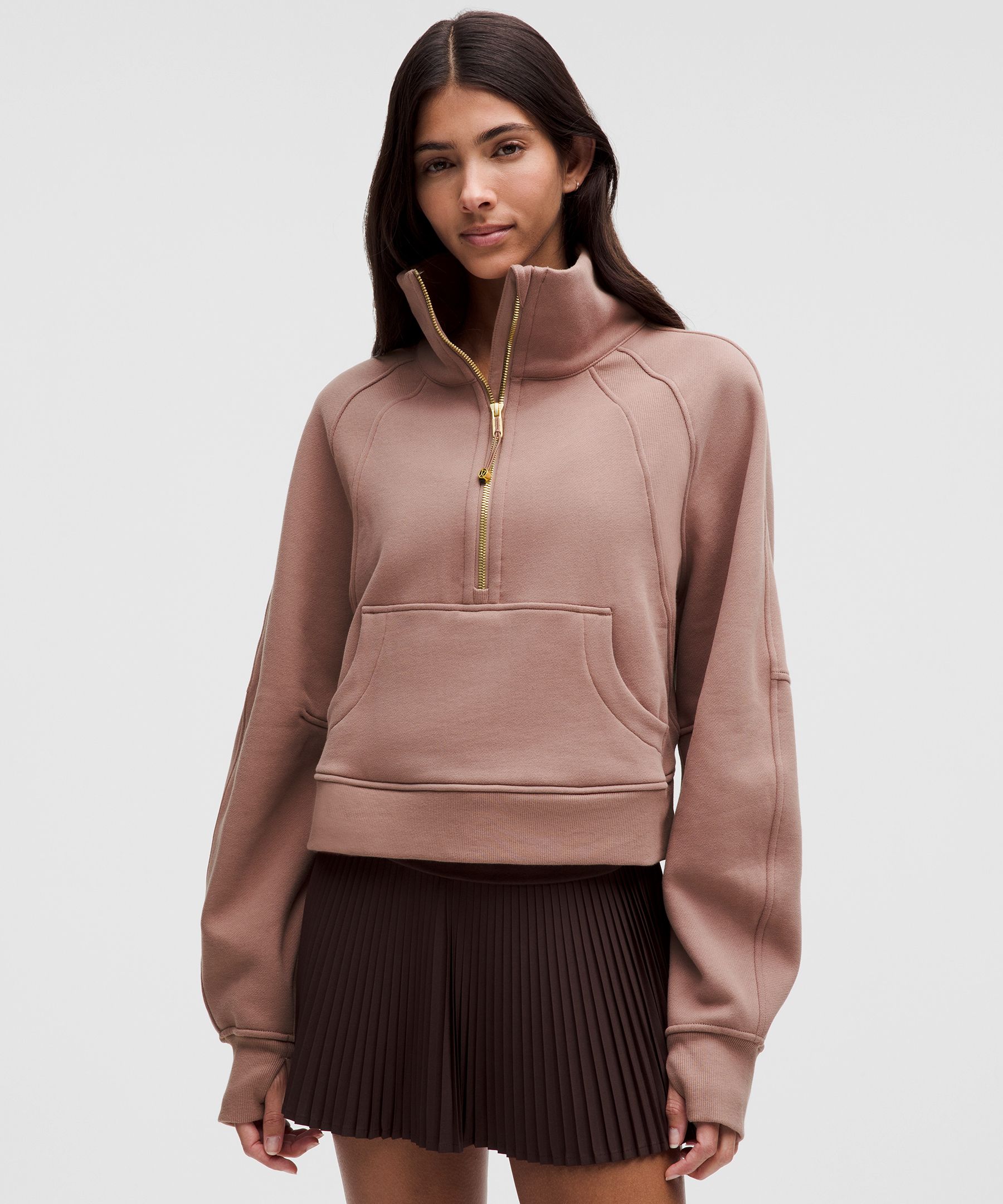 Serious about softness. This funnel-neck sweatshirt is all about plush, fleecy fabric and pairs perf