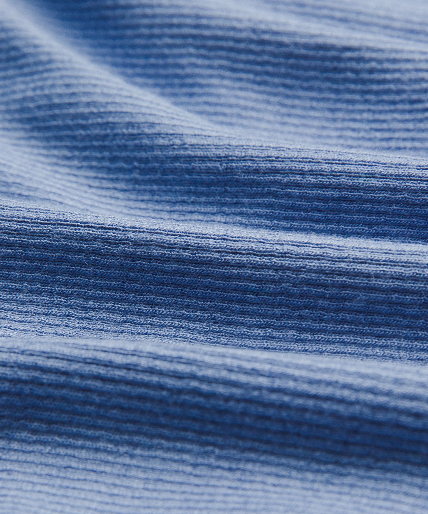 Hold Tight Straight-Hem Cropped Long-Sleeve Shirt