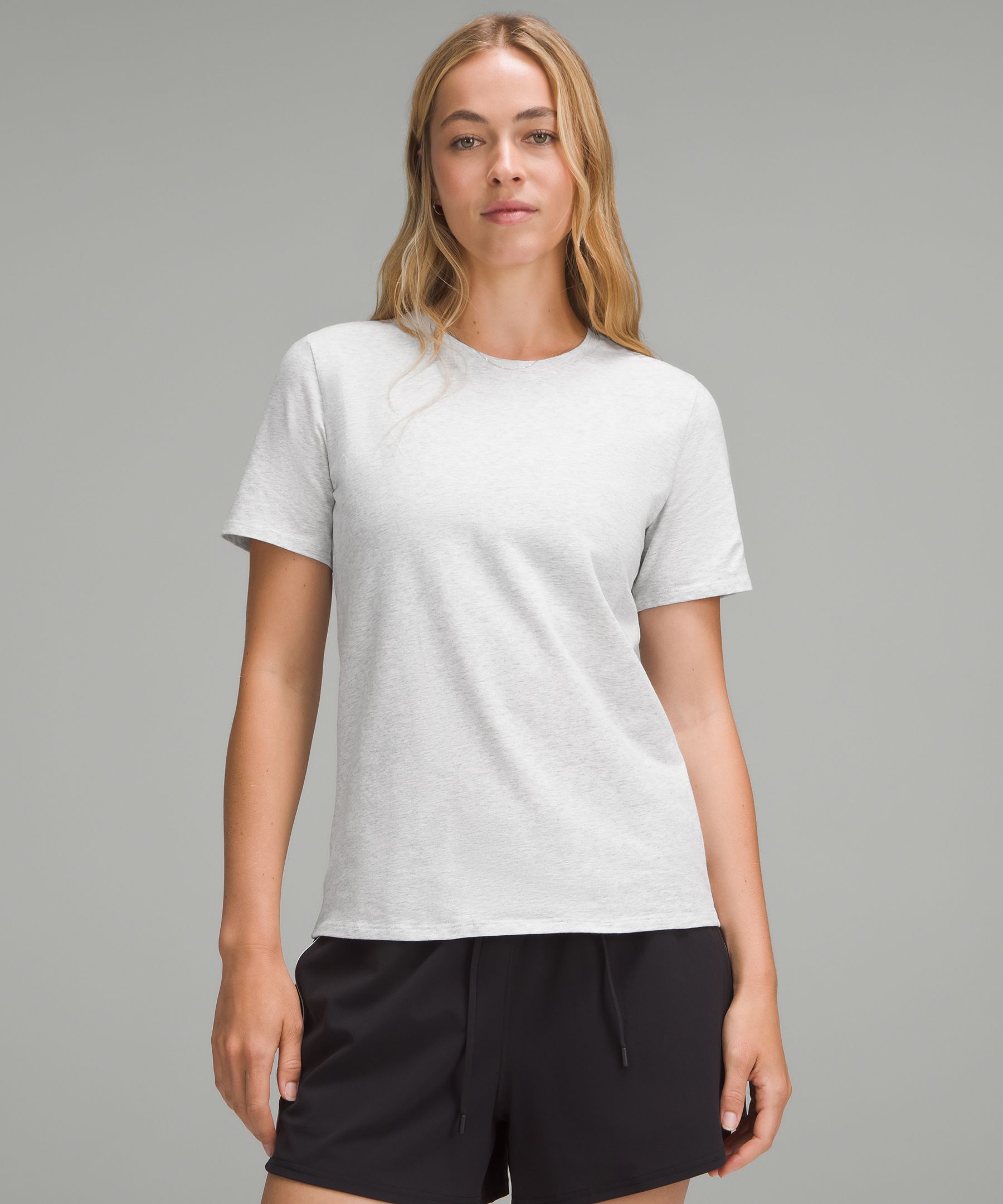 lululemon – Women's Organic Cotton Straight-Hem Crewneck T-Shirt – Color Light Grey/Grey – Size M